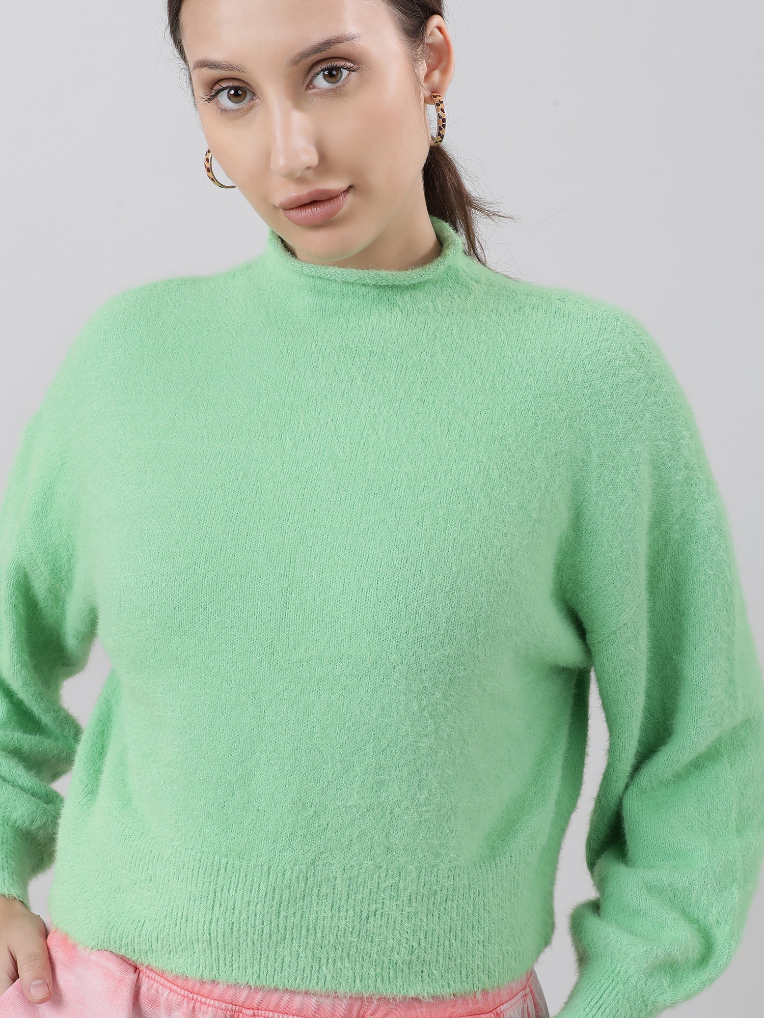 Women Slim Fit Green Geometric Sweater - Image 4