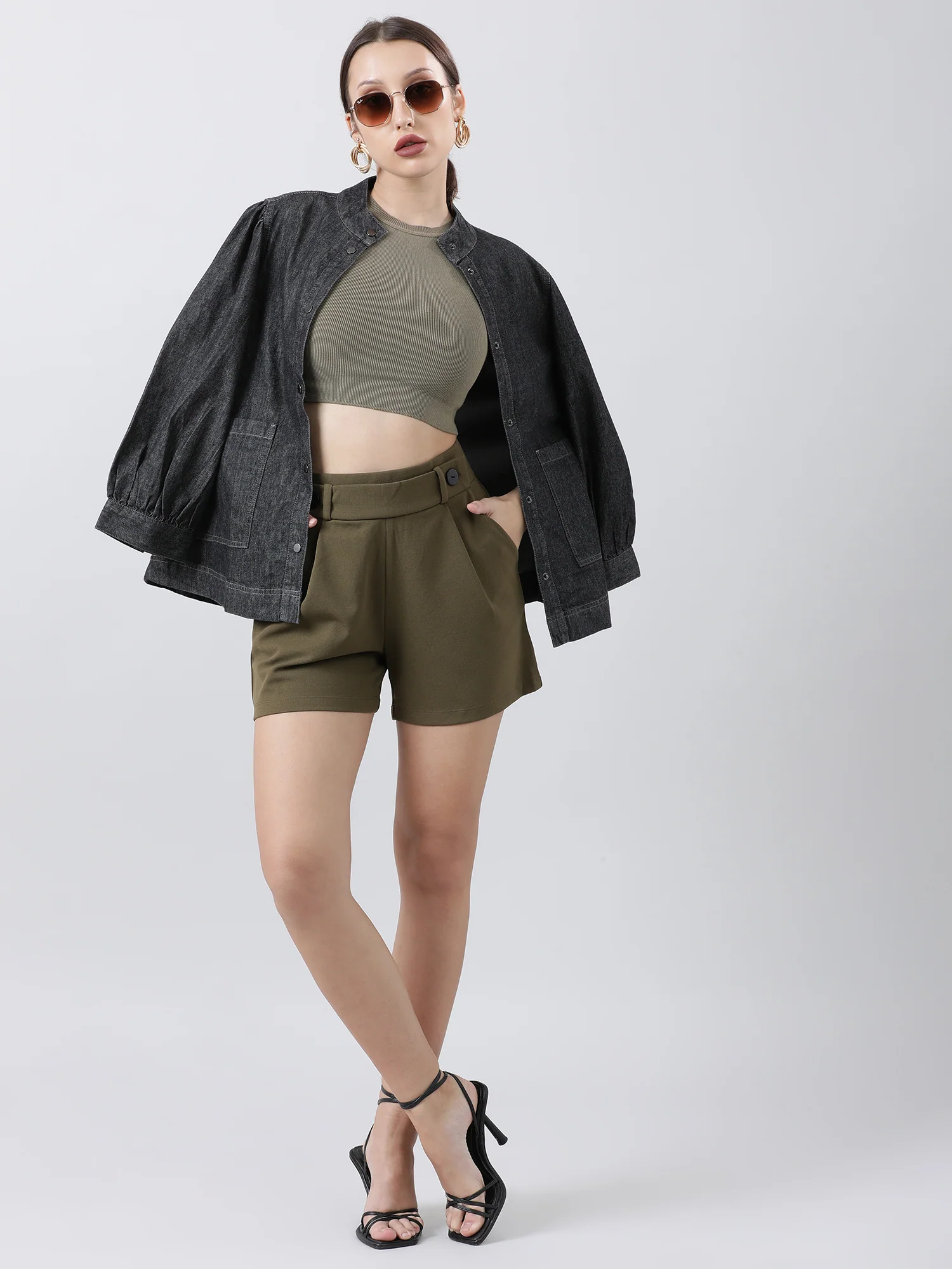 Women Slim Fit Olive Green Shorts With Insert Pockets - Image 6