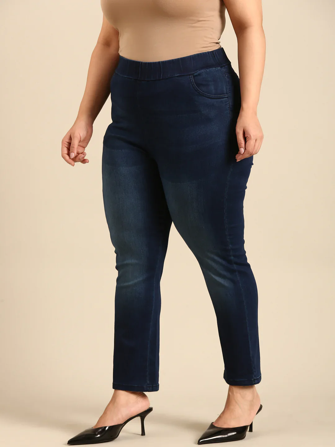 Women Navy Straight Cut Jeans - Image 2