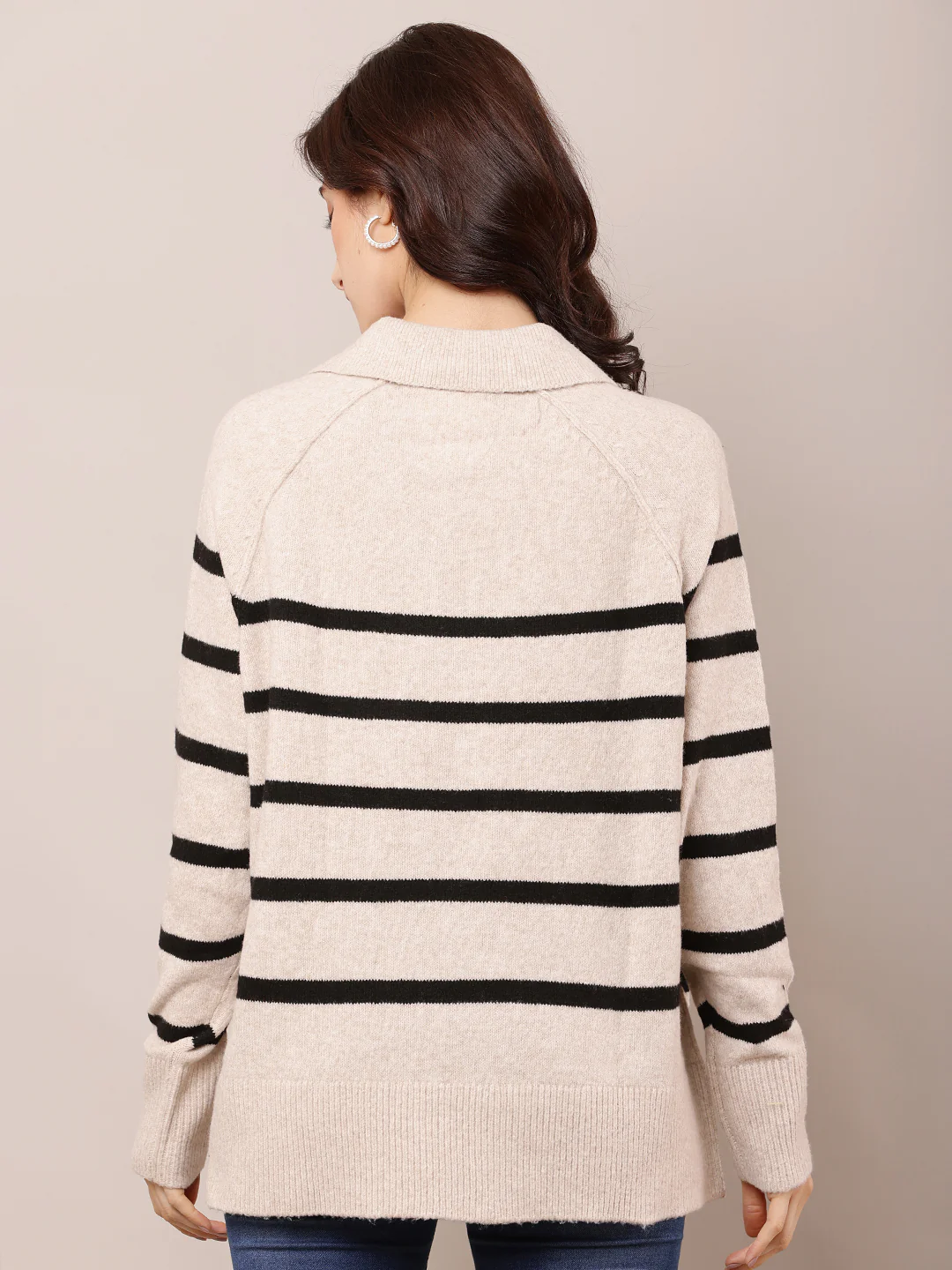 Women Striped Beige V-Neck Baggy Sweater - Image 4