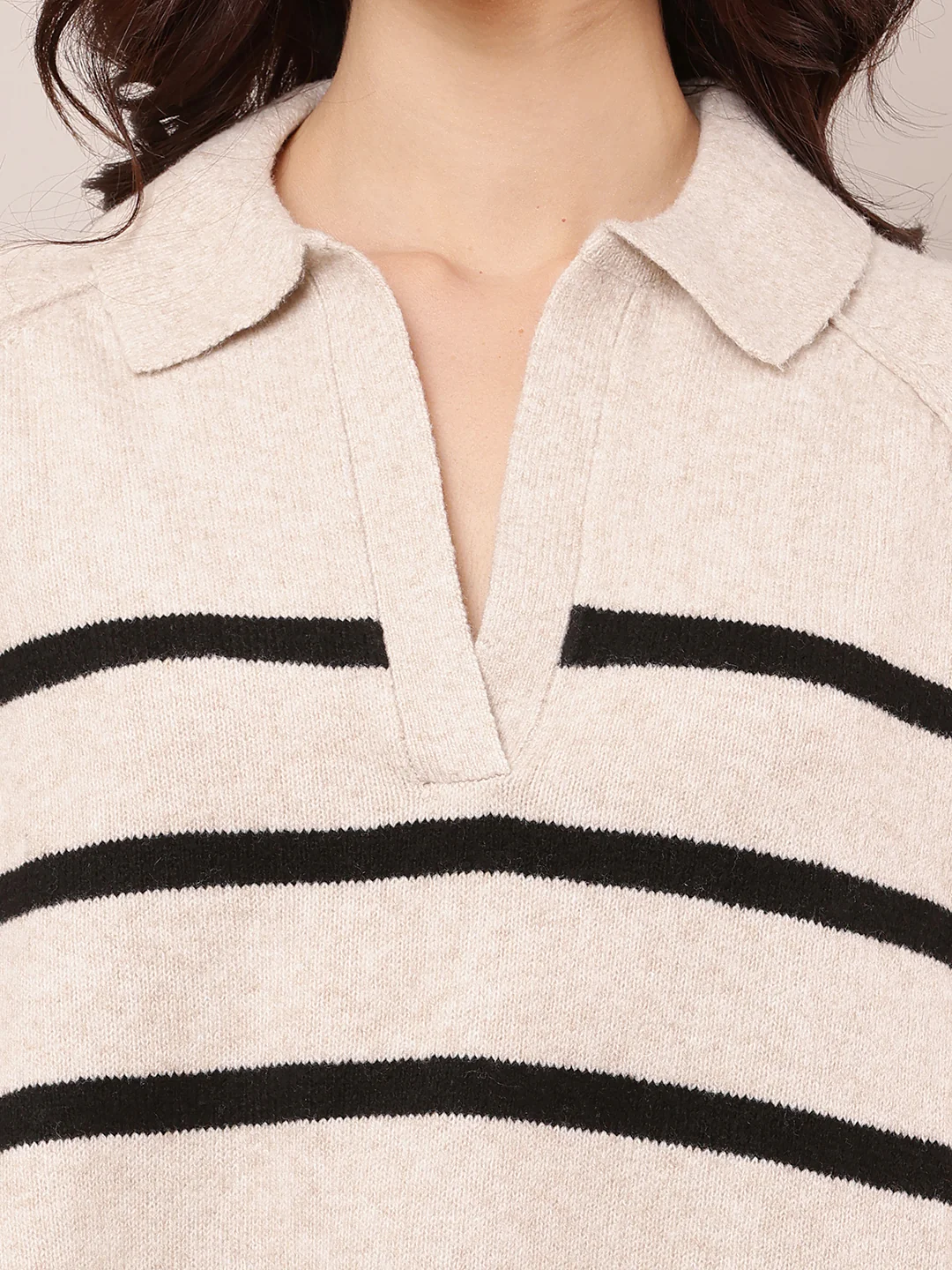 Women Striped Beige V-Neck Baggy Sweater - Image 5