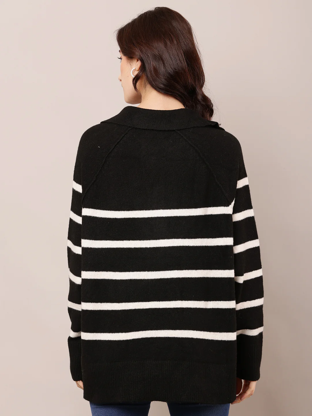 Women Striped Black V-Neck Baggy Sweater - Image 4