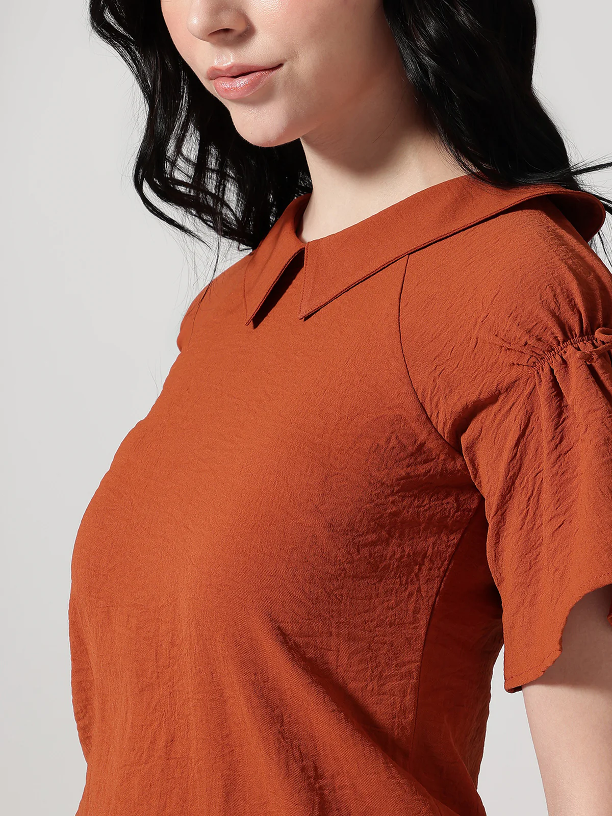 Women Rust Solid Peter Pan Collar Top - Image 4