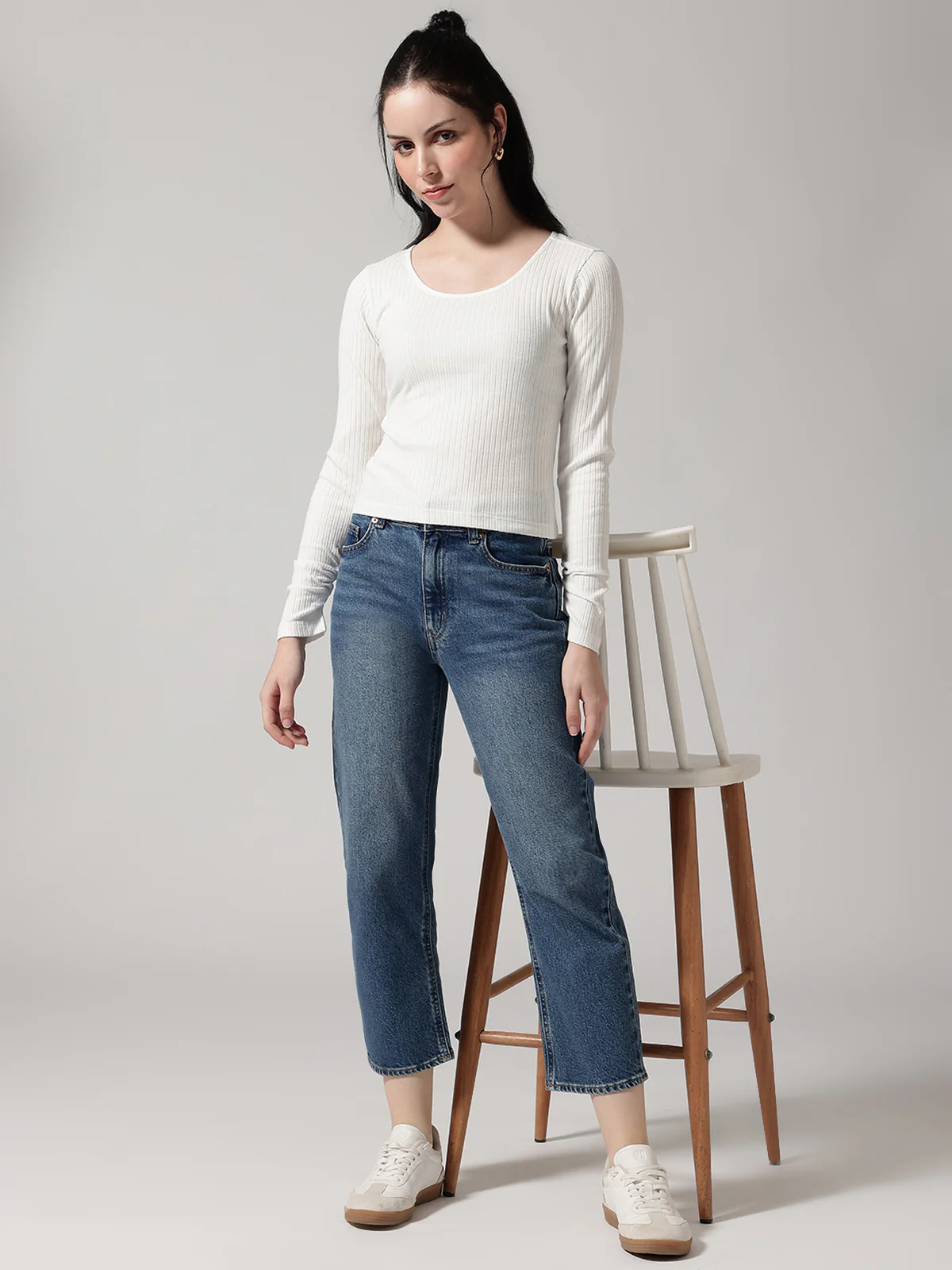 Women White Solid Ribbed T-Shirt - Image 4