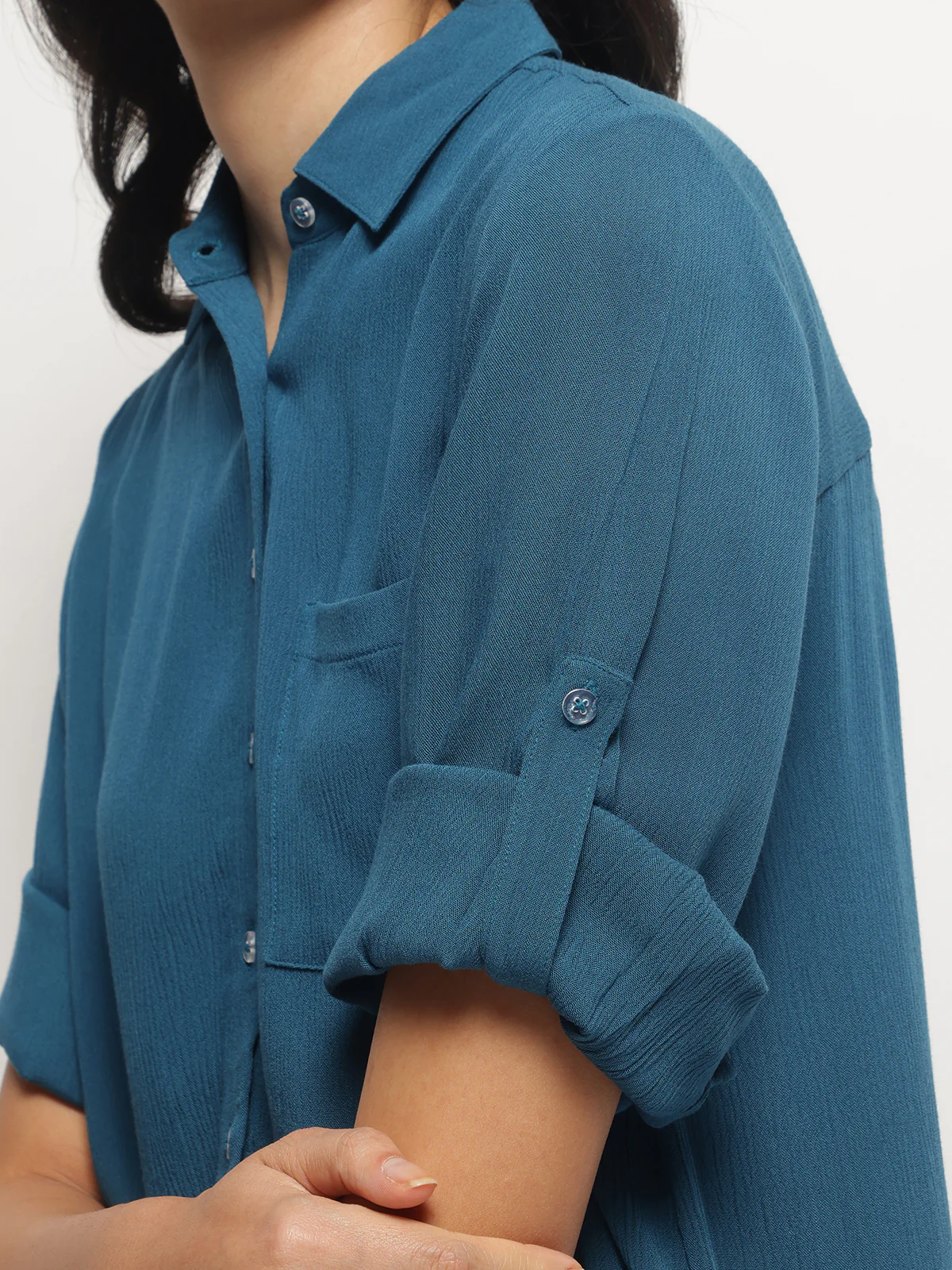 Women Teal Crinkle Asymmetrical Shirt - Image 6