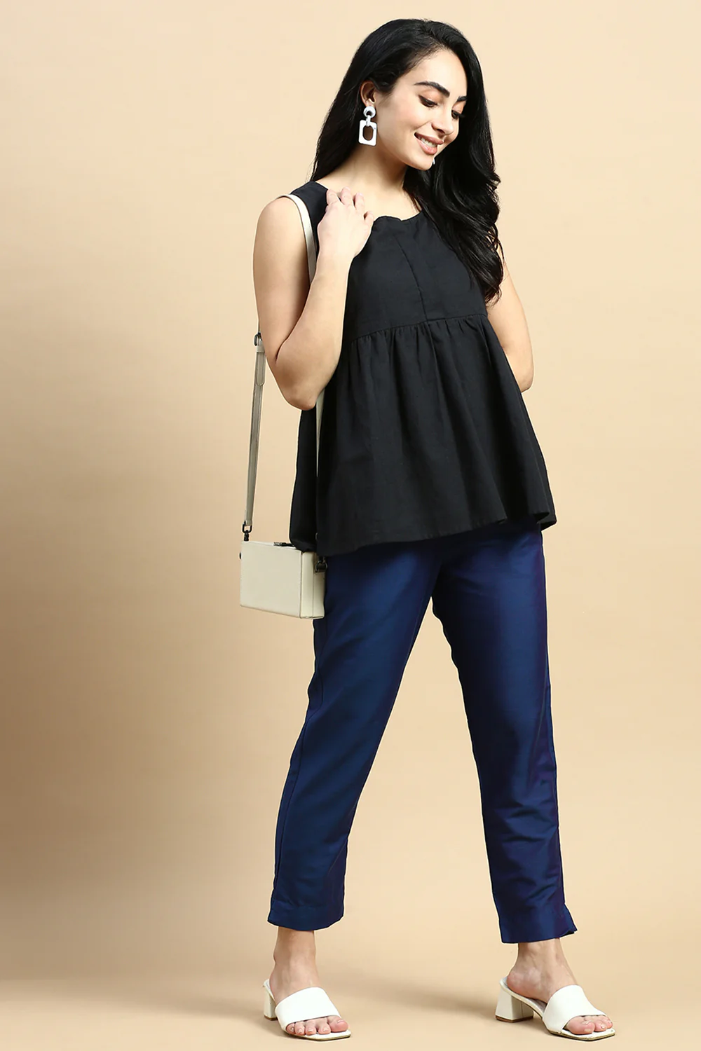 Women Teal Festive Pants - Image 5