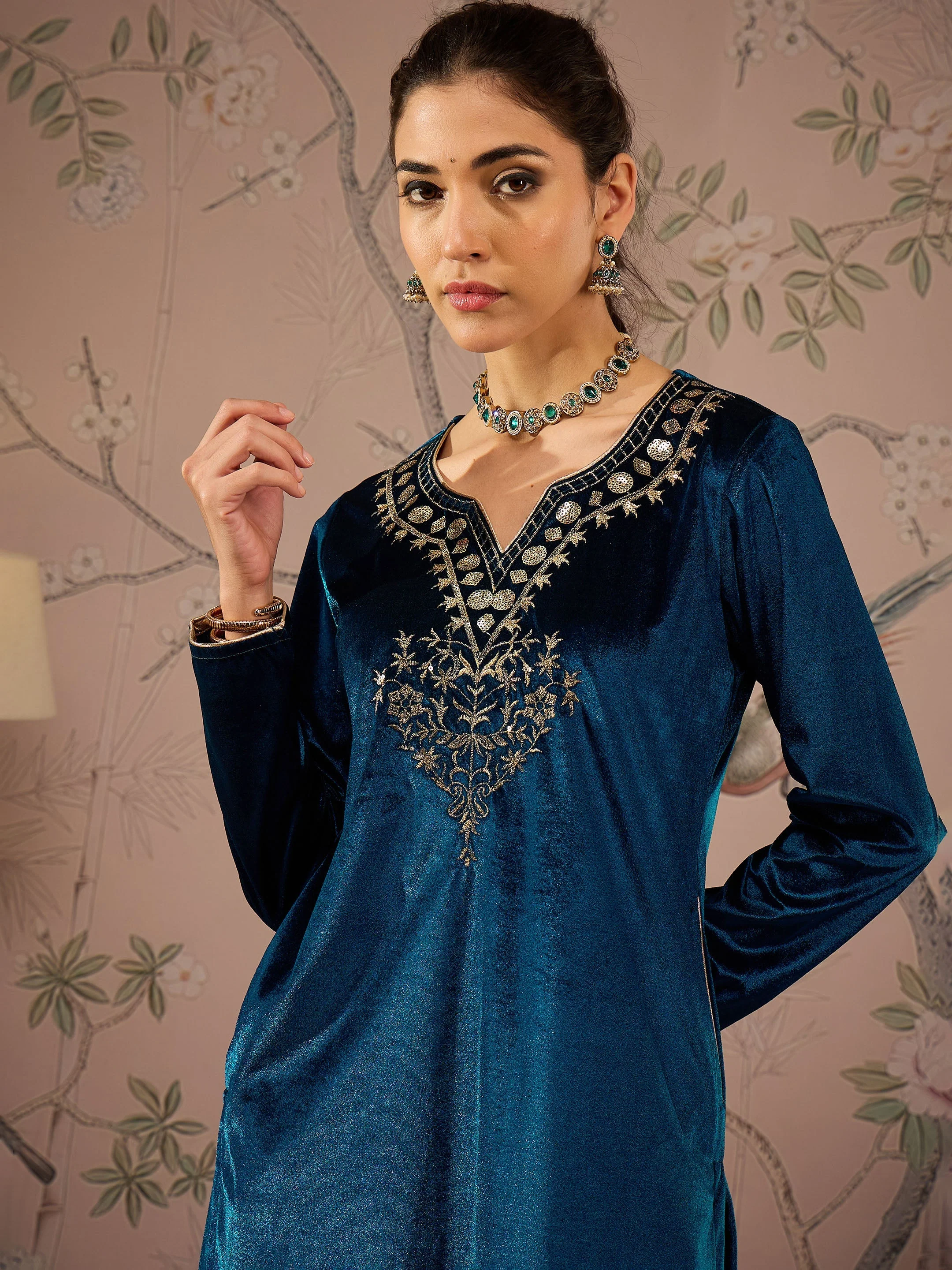 Women Teal Velvet Full Sleeves Embroidered Straight Kurta - Image 2