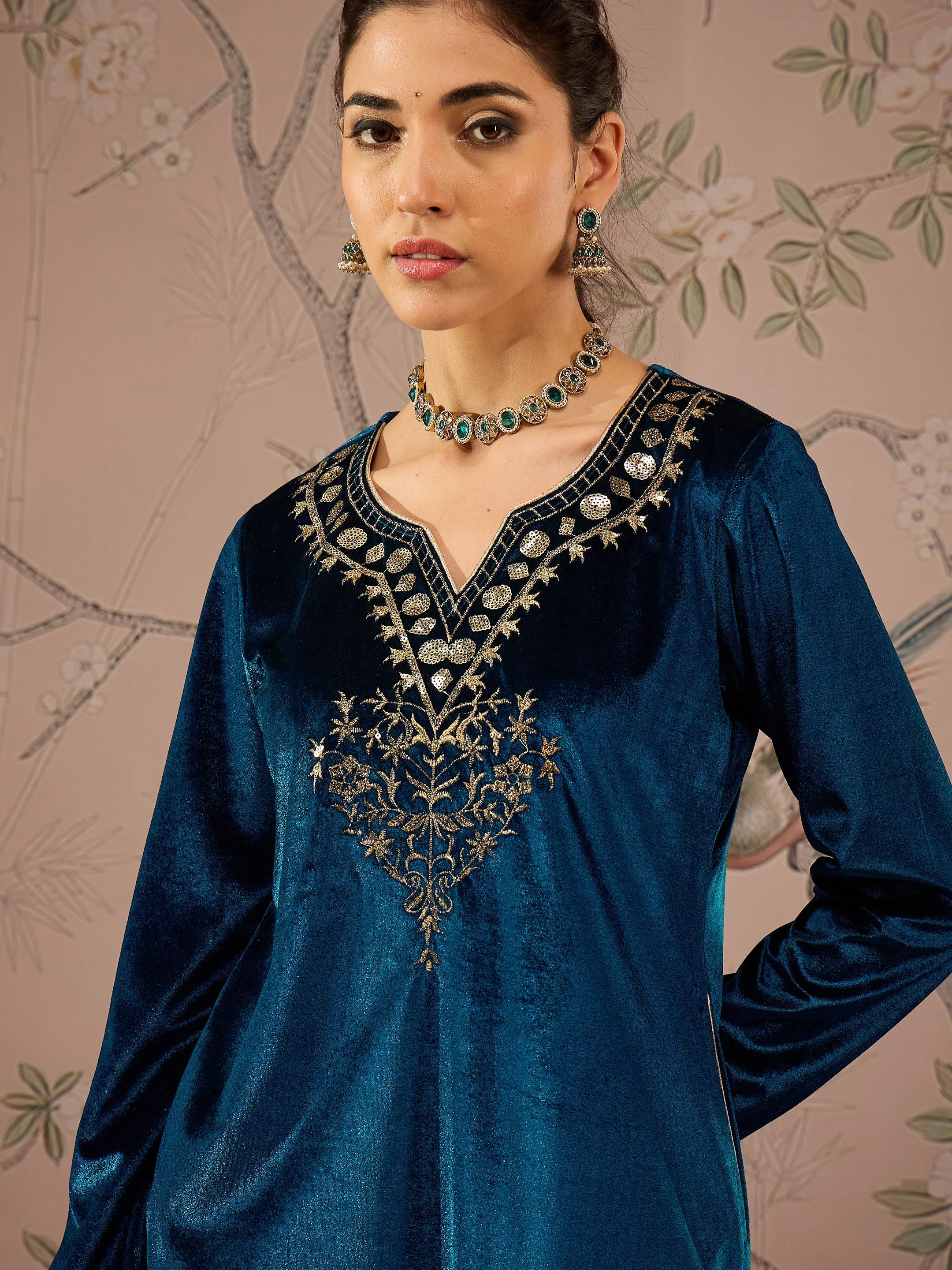 Women Teal Velvet Full Sleeves Embroidered Straight Kurta - Image 4