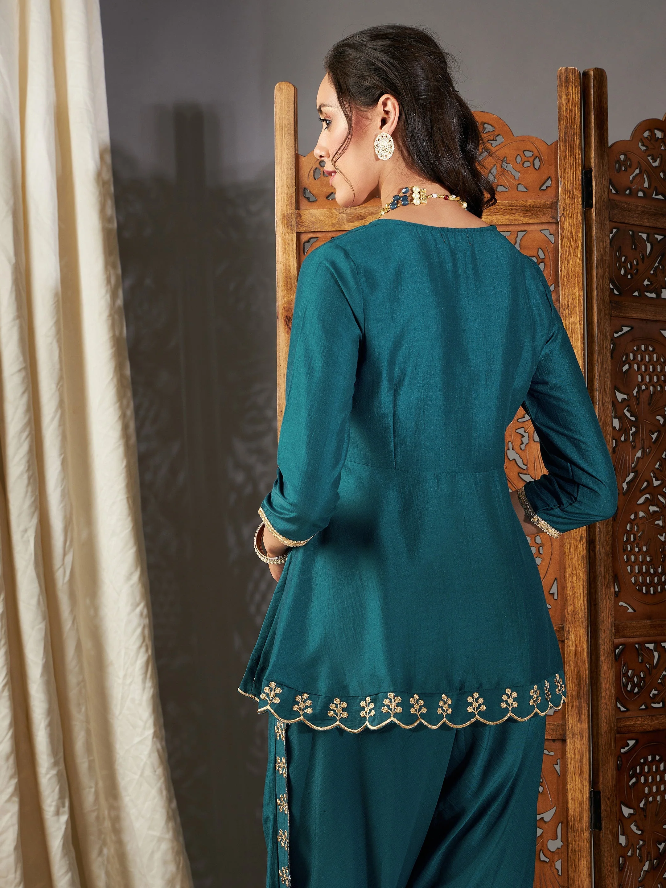 Women Teal Zari Embroidered Peplum Top - Image 5