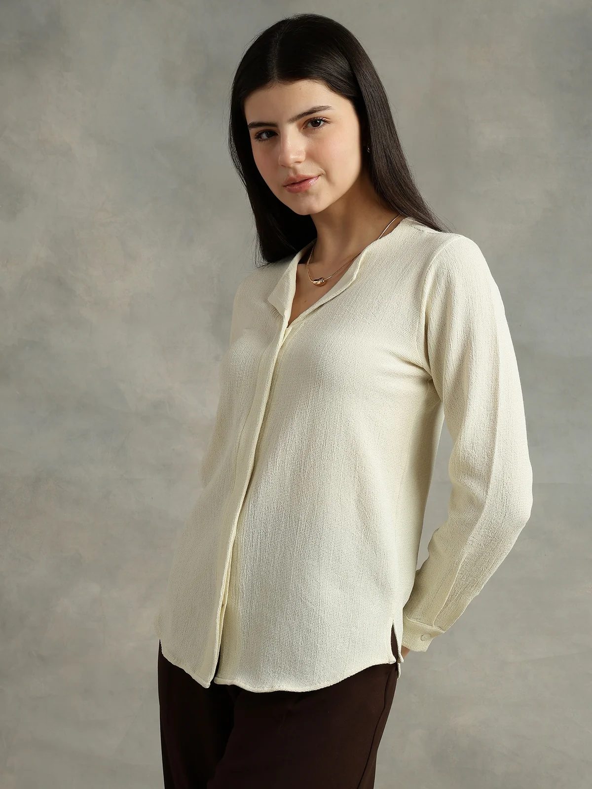 Women Vanilla Ice Crepe Collar Shirt - Image 3