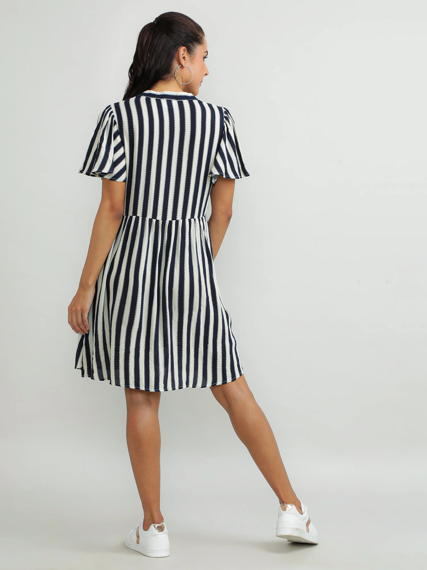 Women Viscose Black Glamorous Dress - Image 9