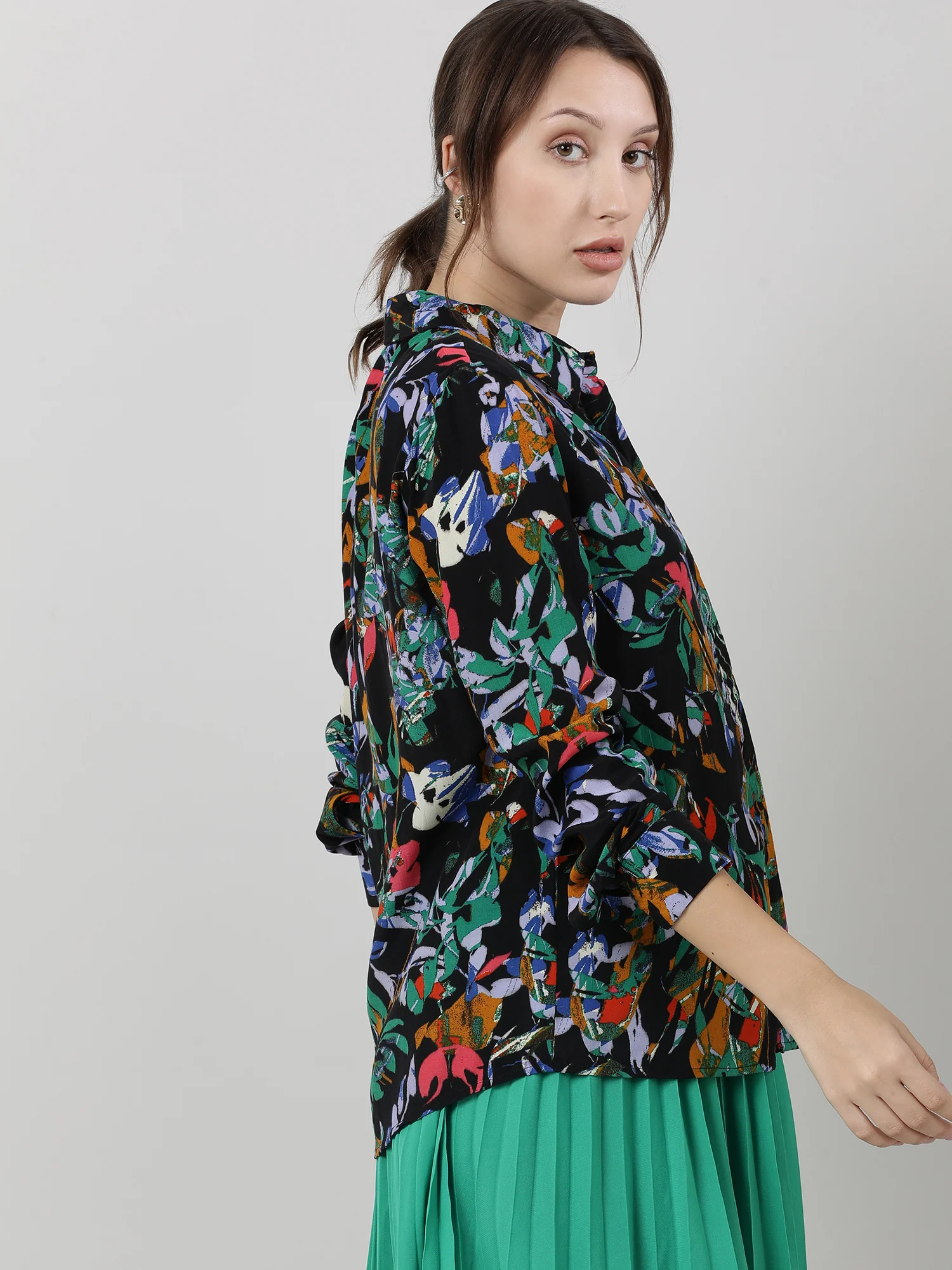 Women Viscose Black Printed Shirt - Image 6