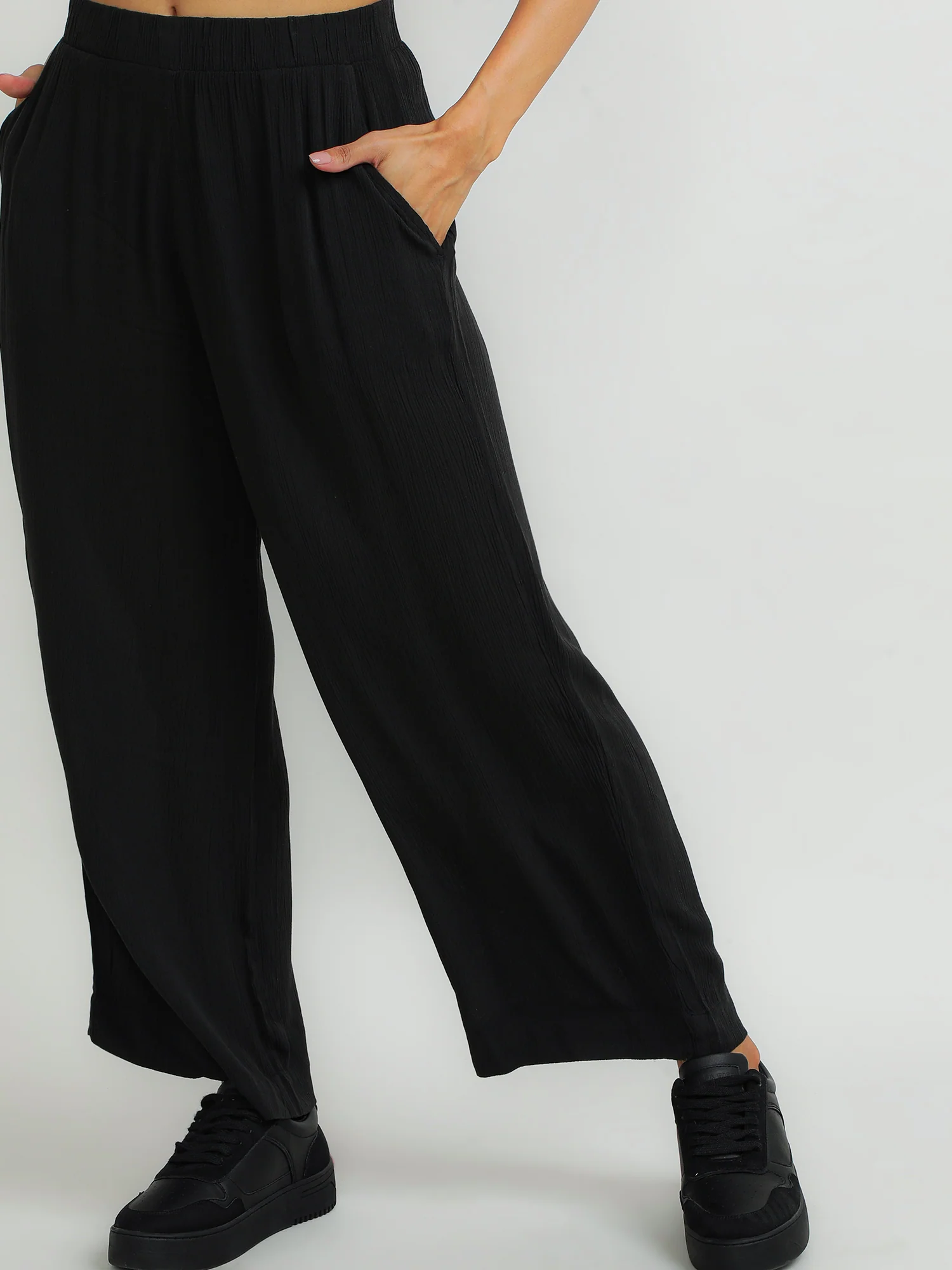 Women Viscose Black Straight Pants - Image 4