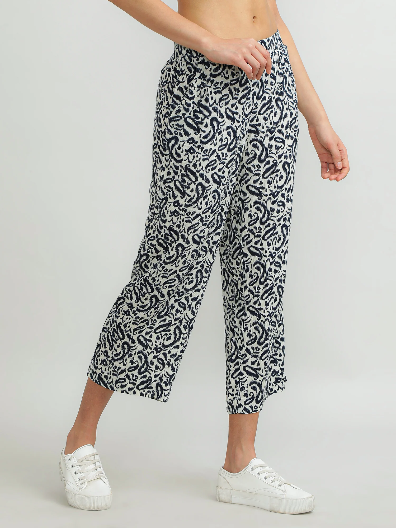 Women Viscose Cream Elegant Pants - Image 4