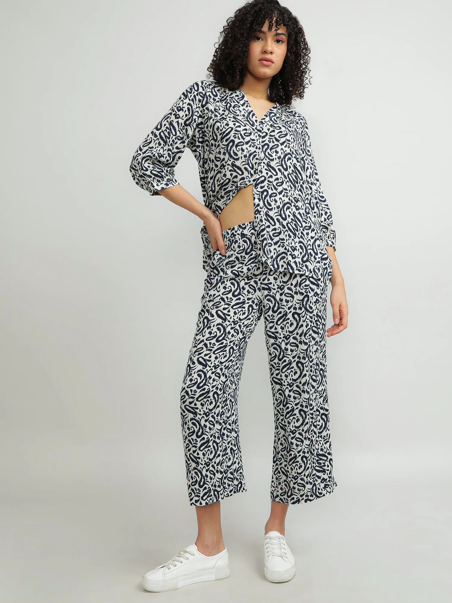Women Viscose Cream Elegant Pants - Image 8