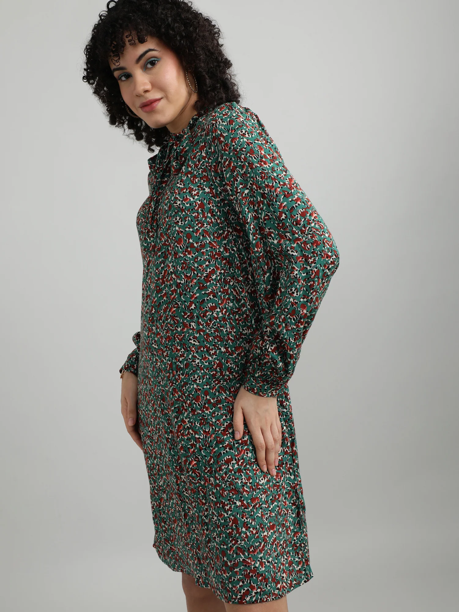Women Viscose Green Breezy Dress - Image 5