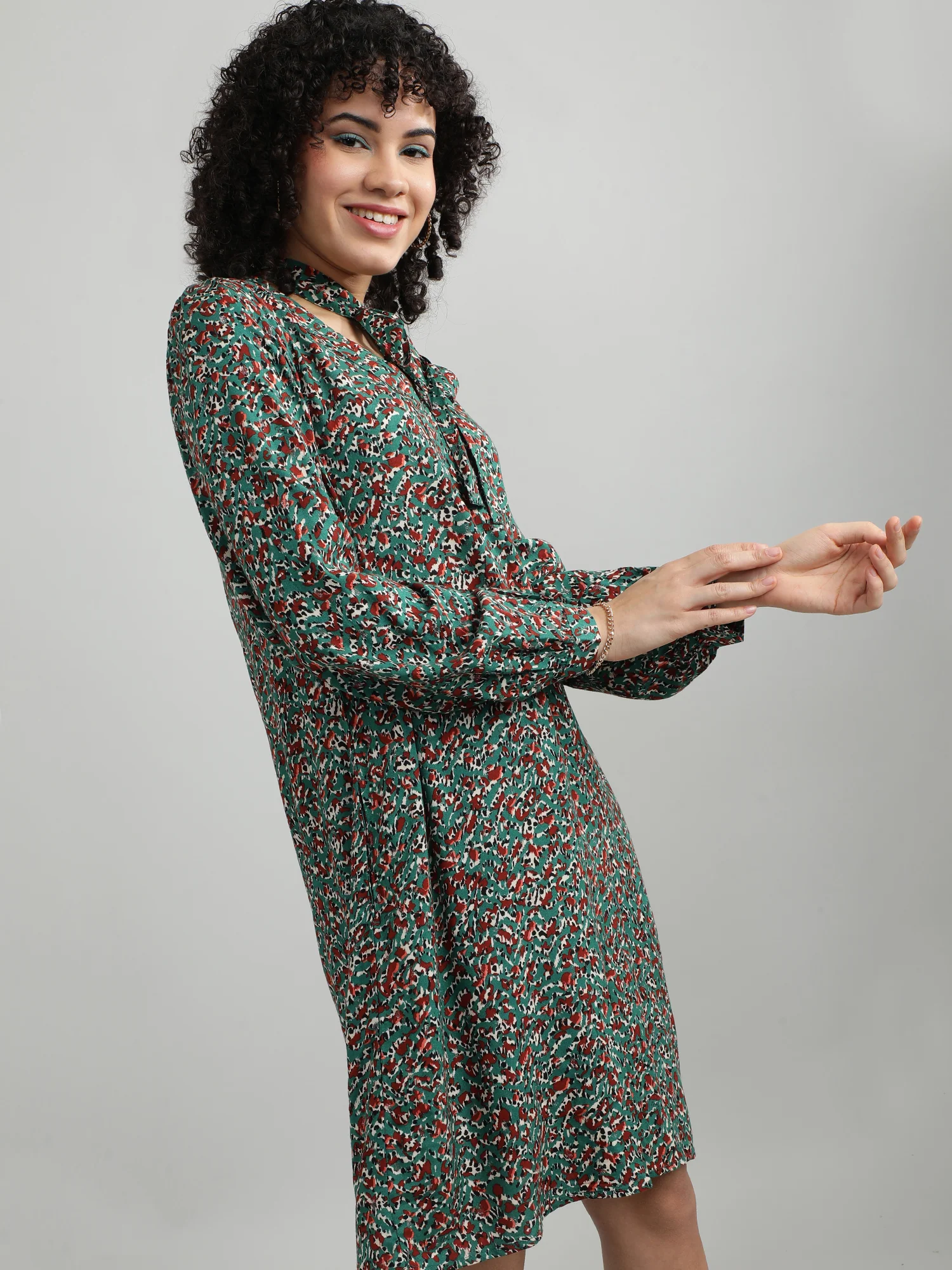 Women Viscose Green Breezy Dress - Image 7