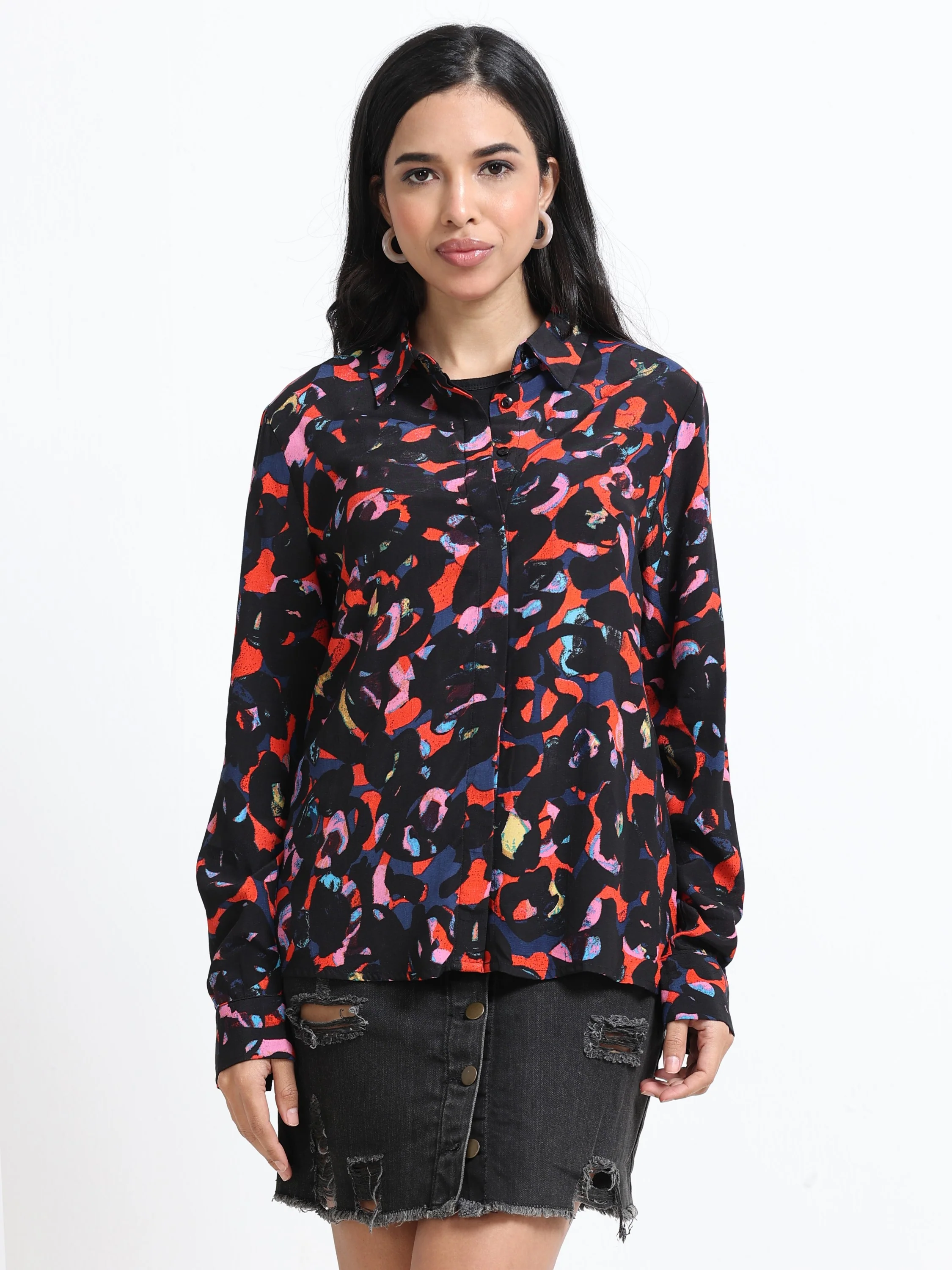 Women Viscose All Over Motif Shirt - Image 3