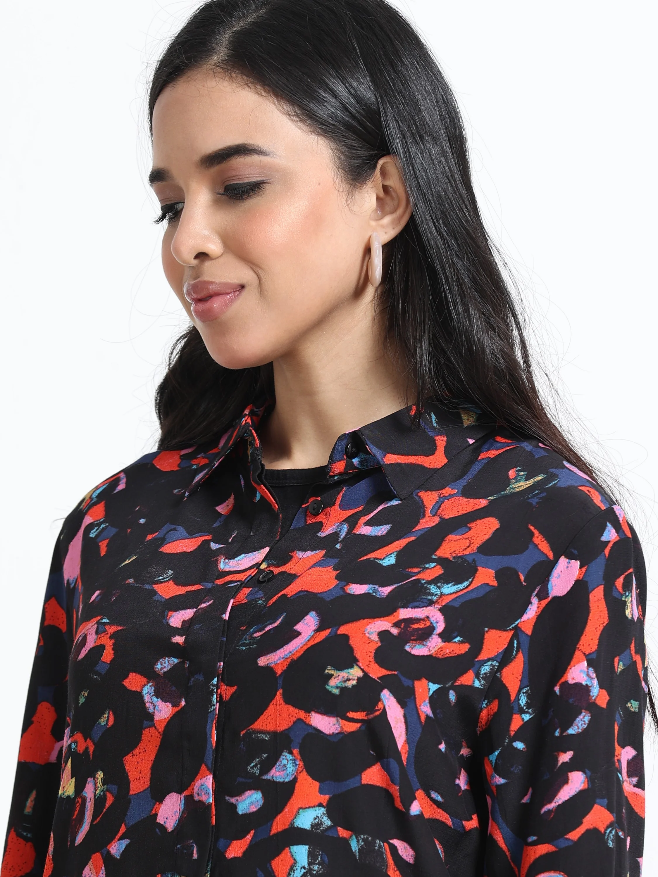 Women Viscose All Over Motif Shirt - Image 5