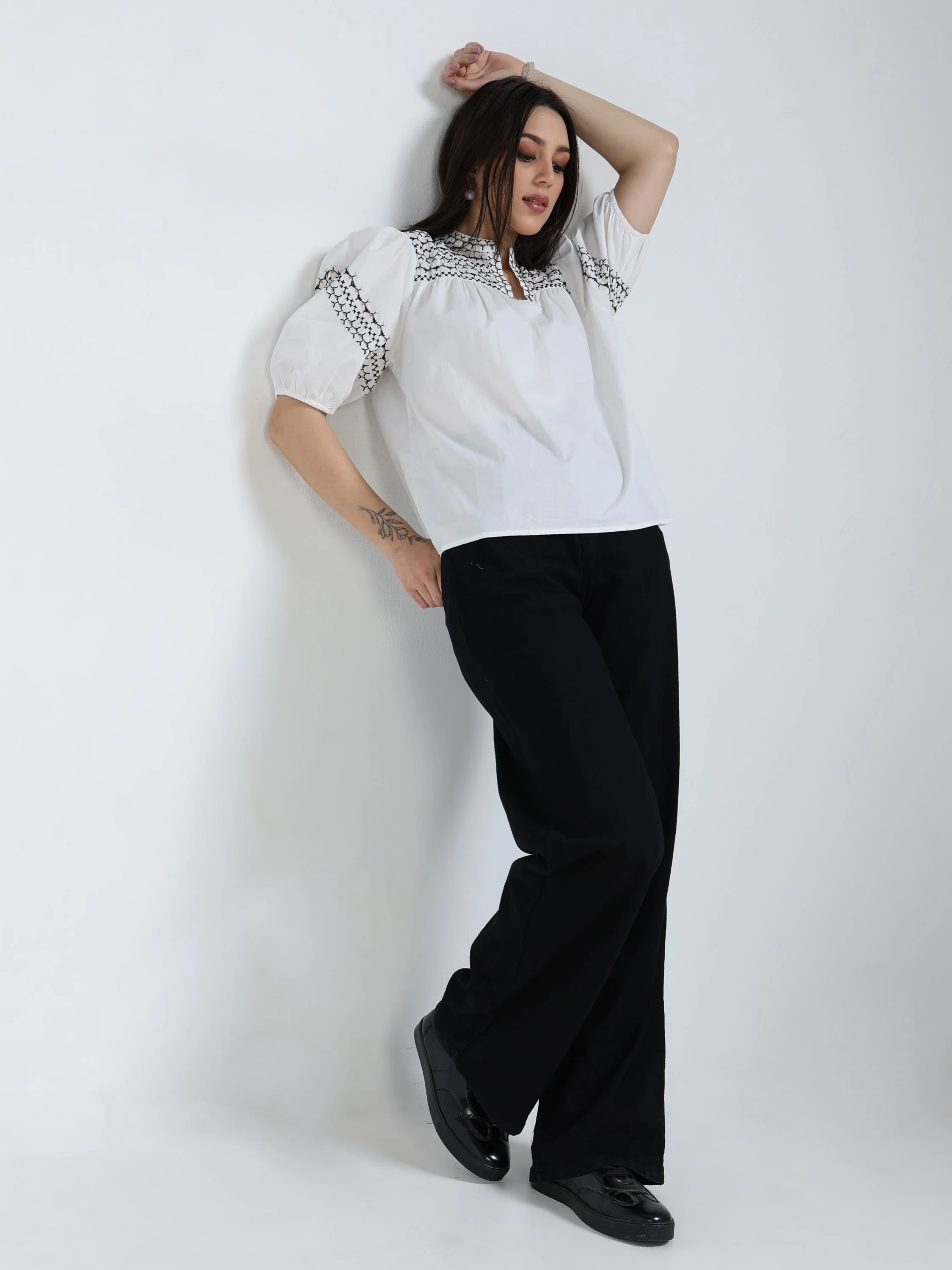 Women White Embroidery Top - Image 6