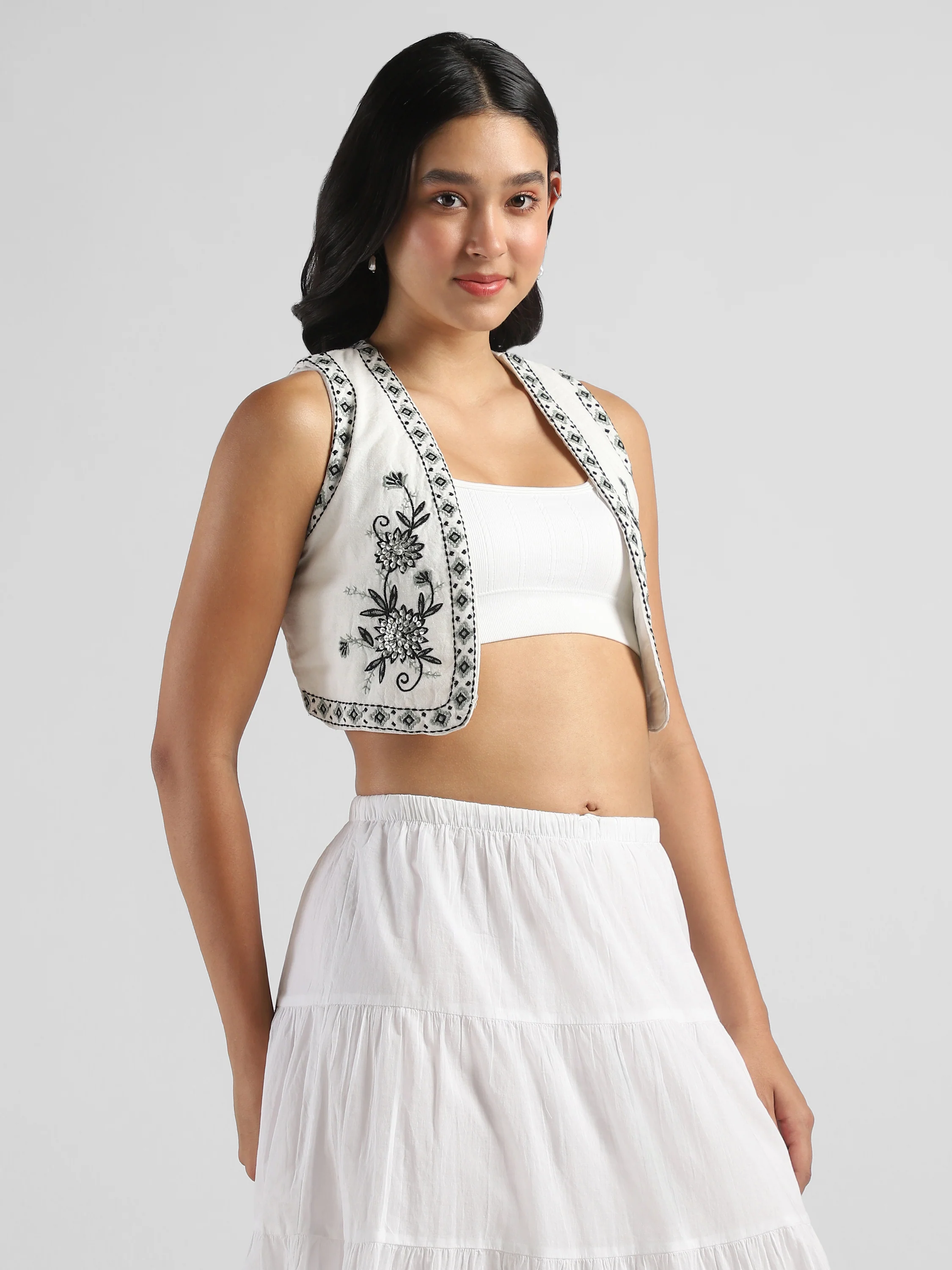 Women White & Black Printed Embroidered Short Jacket - Image 5