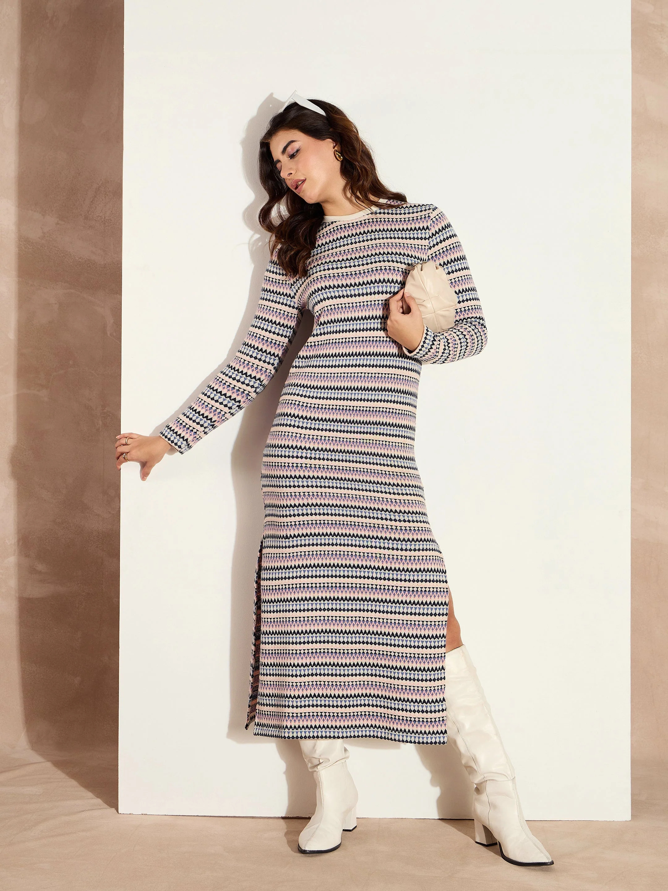 Women White Chevron Stripe Round Neck Maxi Dress - Image 4