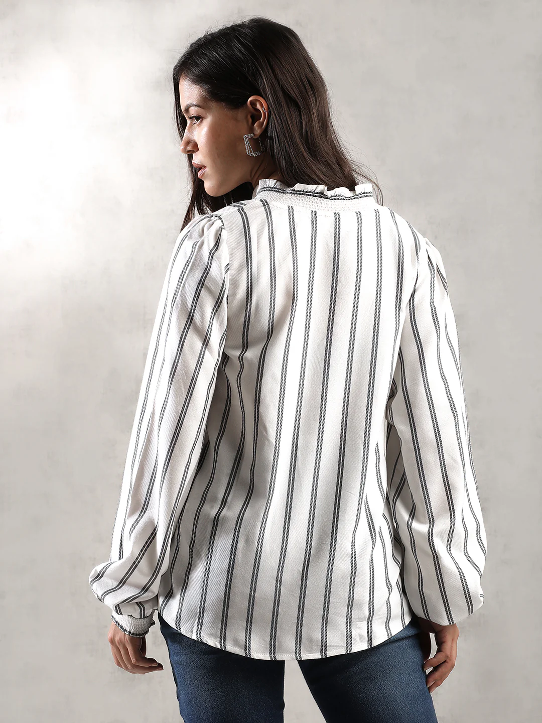 Women White Comfort Fit Top - Image 4
