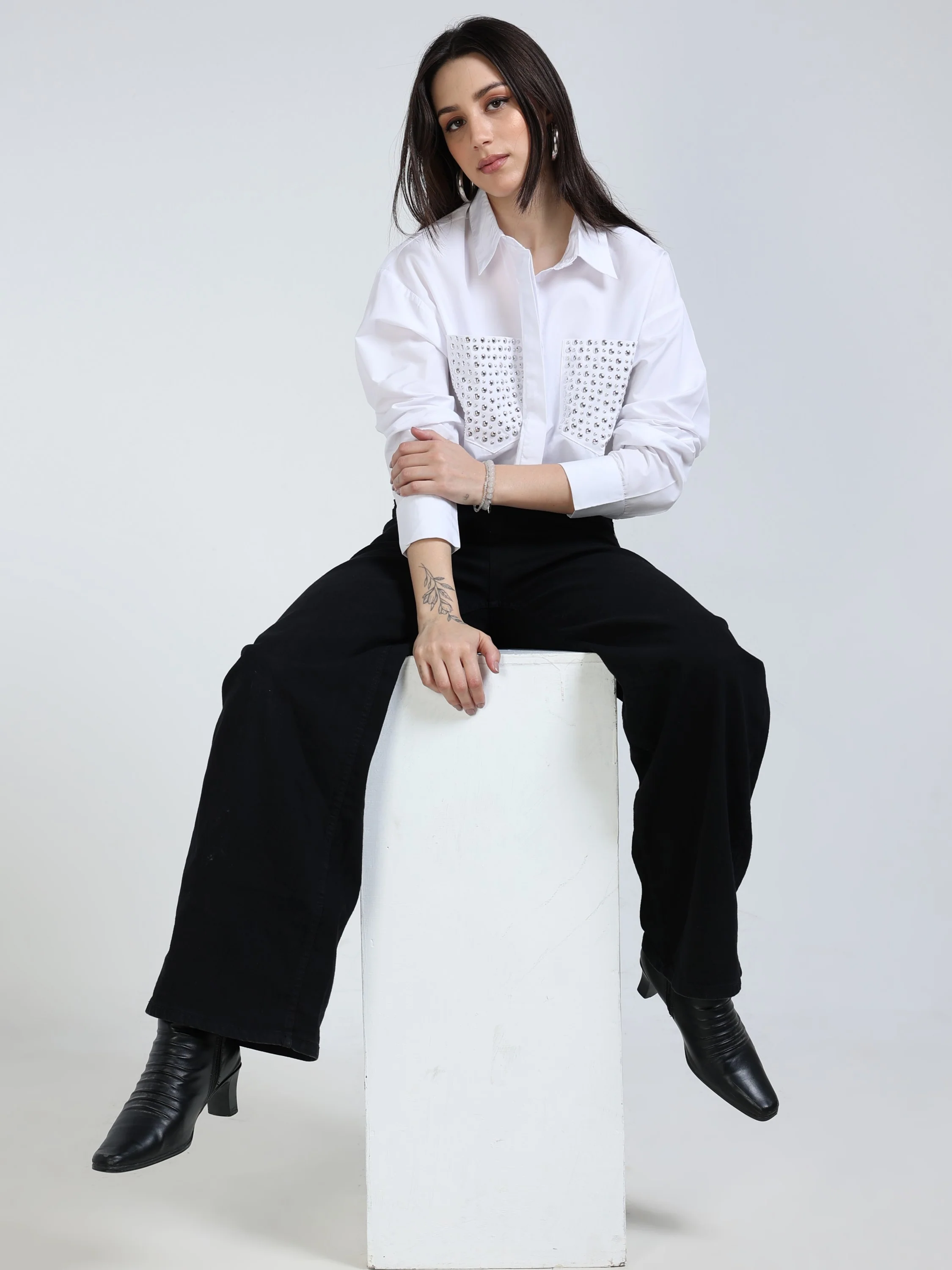Women Embelished Party Shirt - Image 3