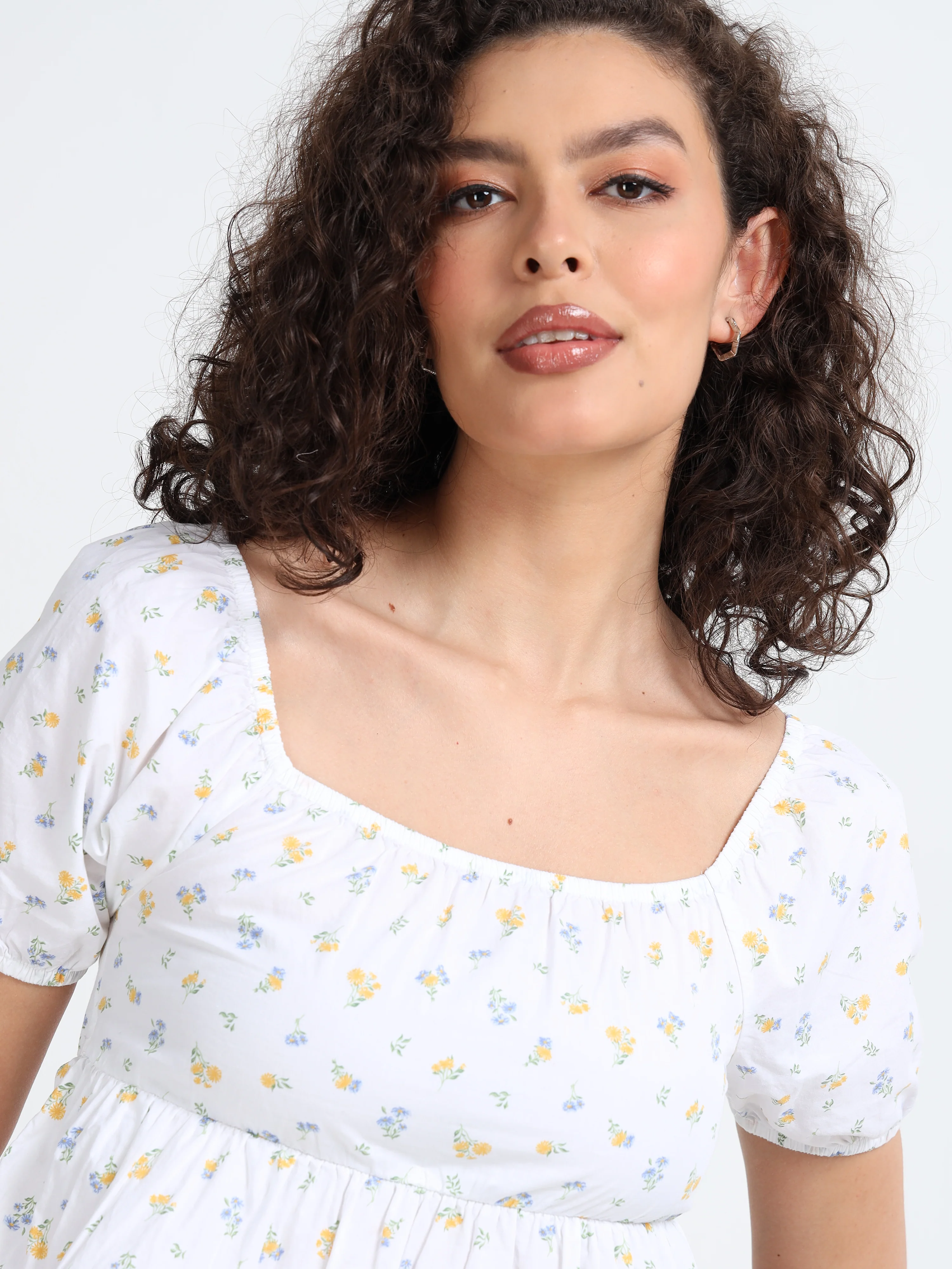 Women Ditsy Printed Crop Top - Image 3