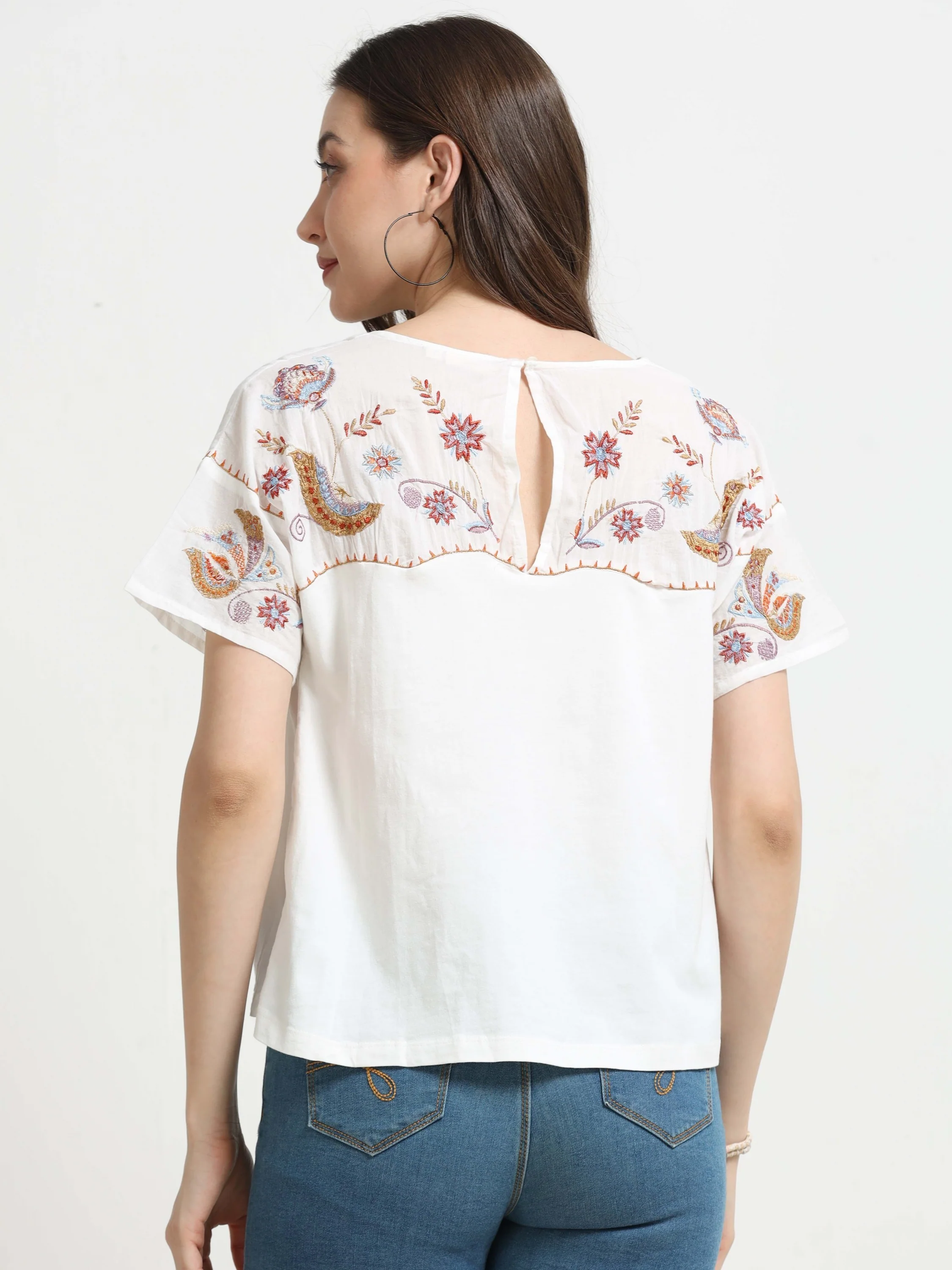 Women White Embroidered Relaxed Top - Image 4