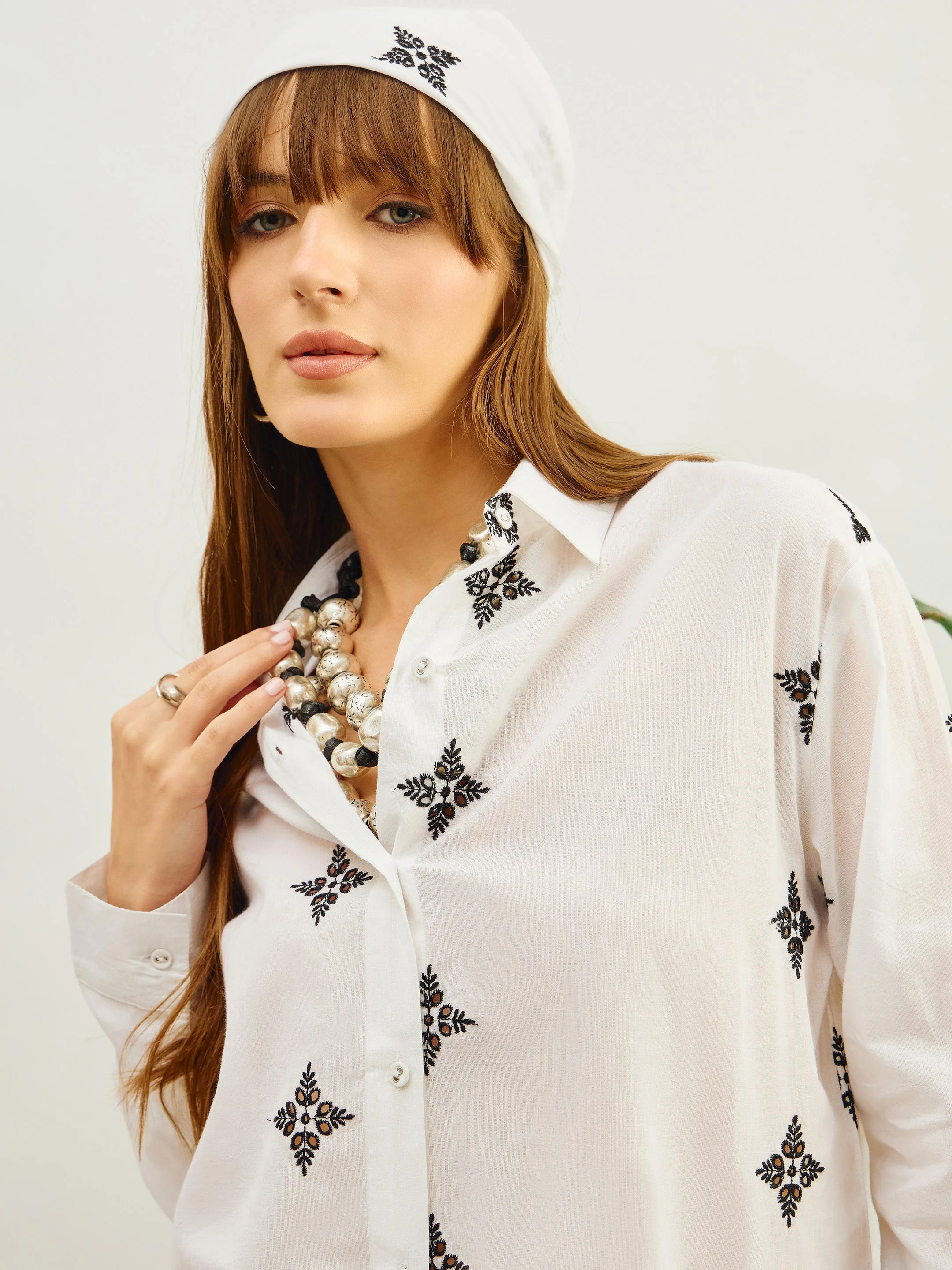 Women White Embroidered Shirt With Straight Pants - Image 4