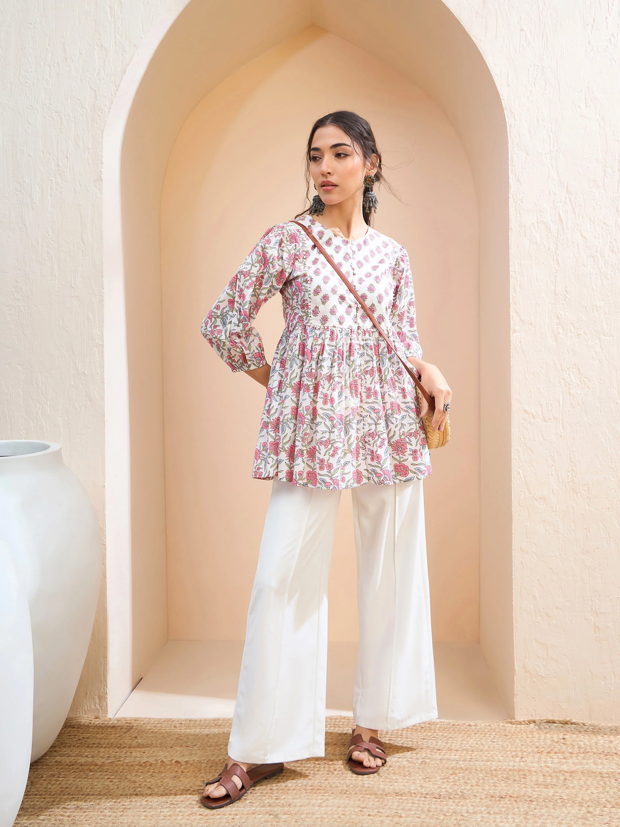 Women White Floral Buttonned Lace Neck Gathered Kurti - Image 2