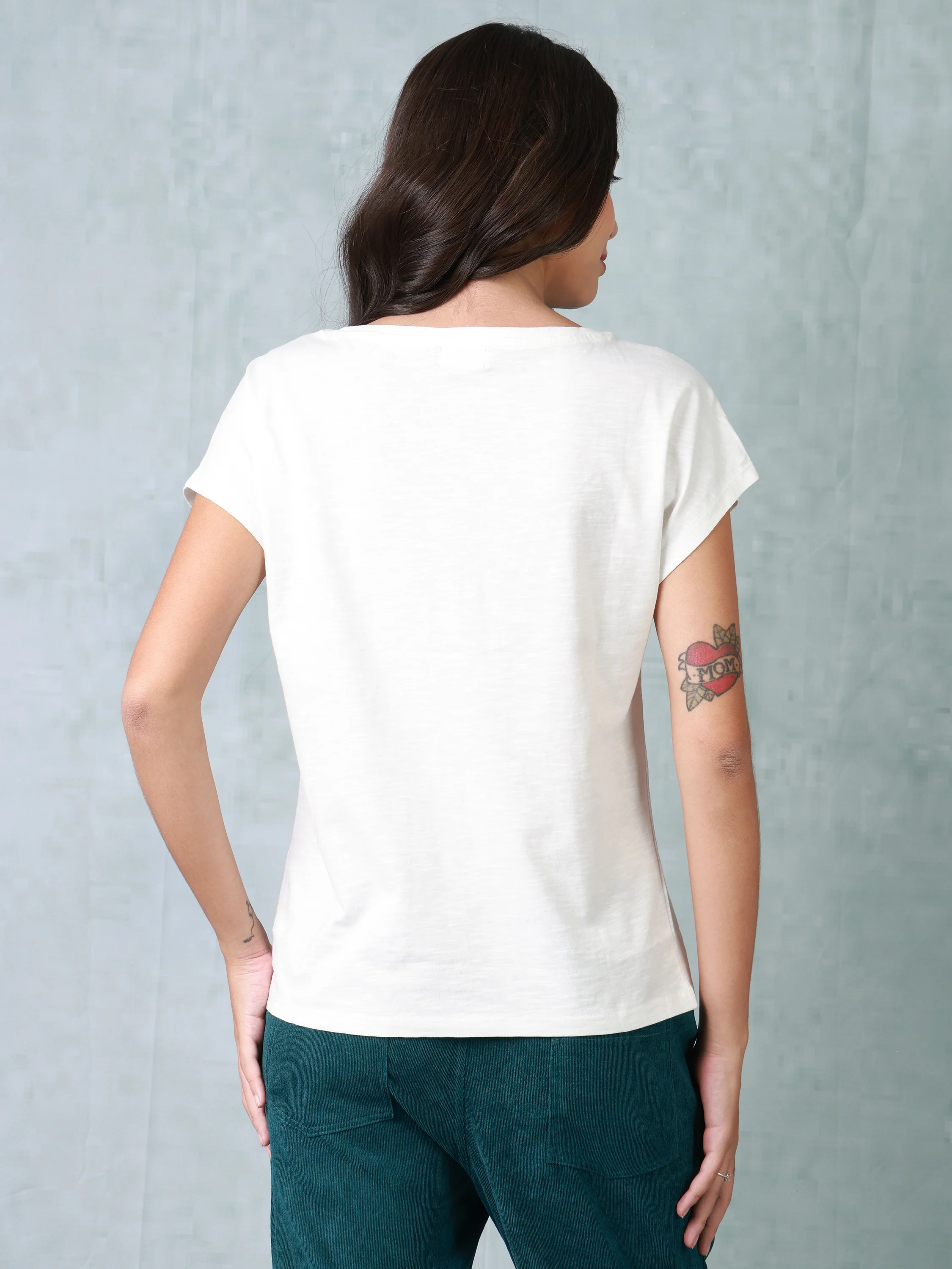 Women White Floral Printed Organic Cotton T-shirt - Image 3