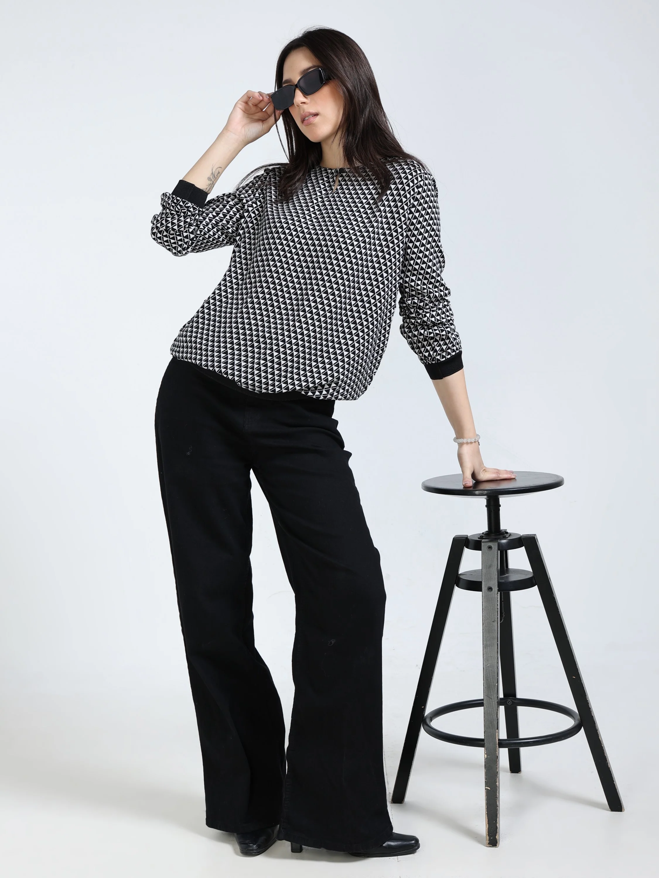 Women White Geometrical Print Top - Image 6