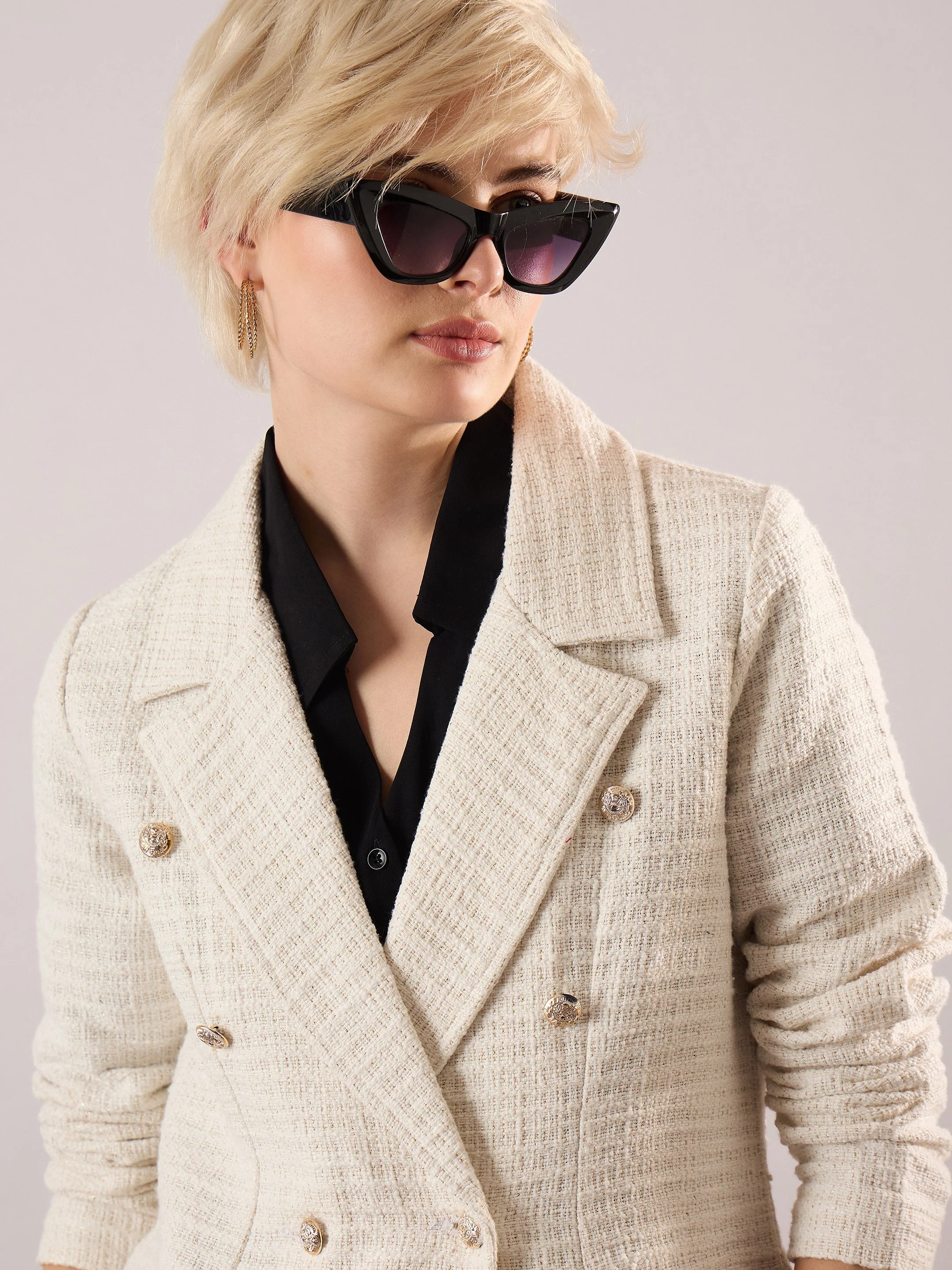 Women White Full Sleeve Blazer - Image 4