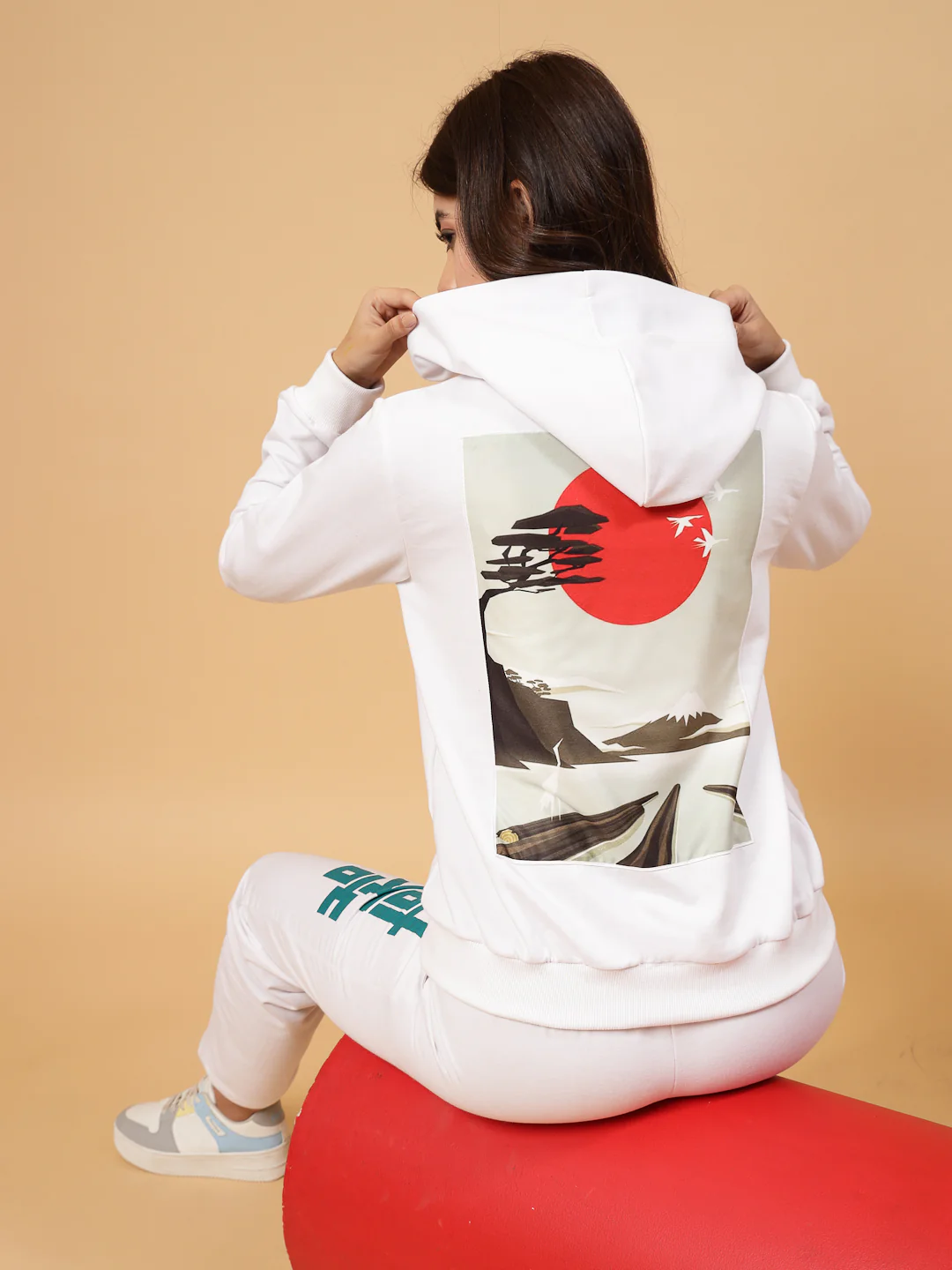 Women White Oversized co-ords - Image 2