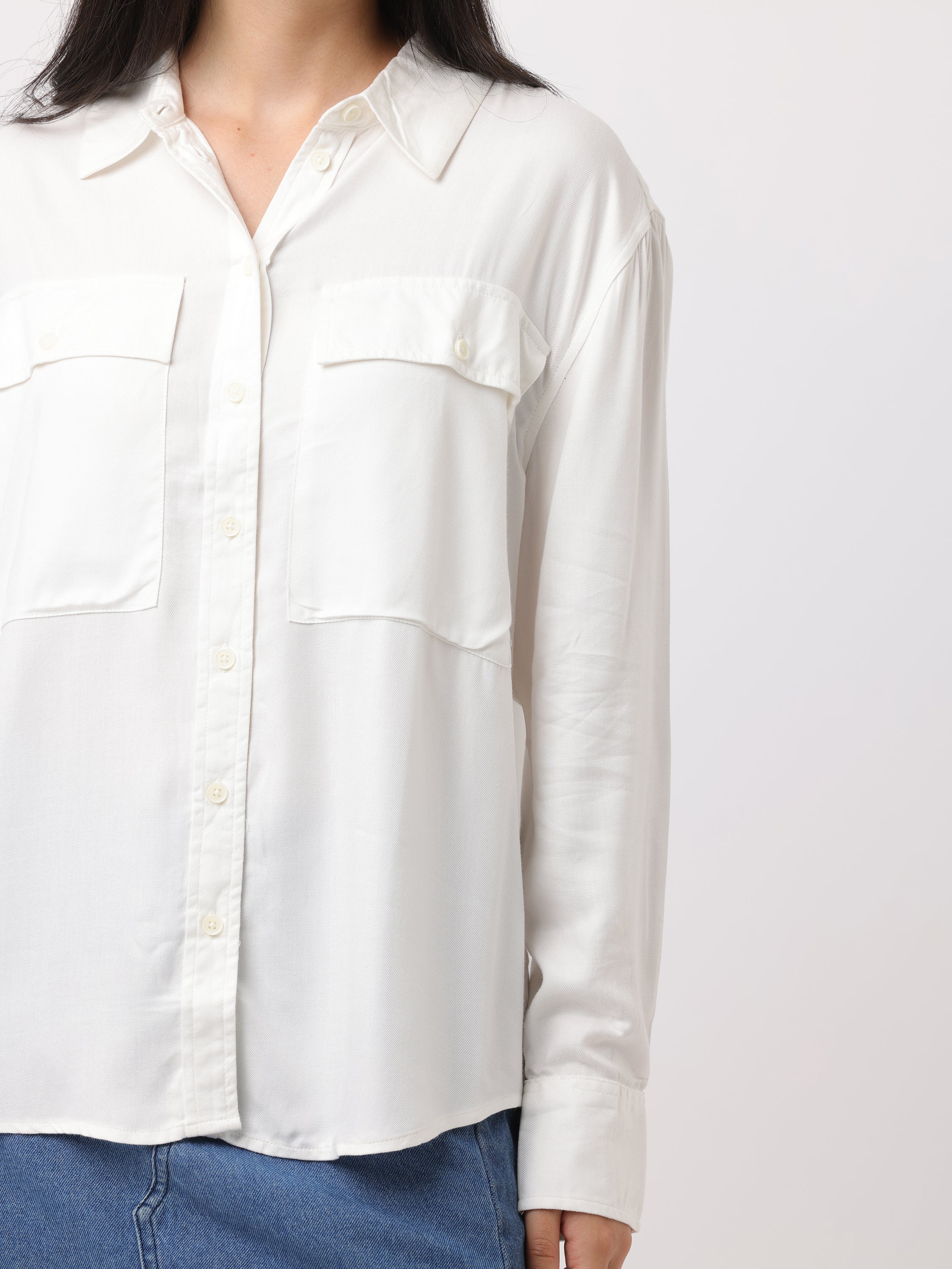 Women White Oversized shirt with pockets - Image 6