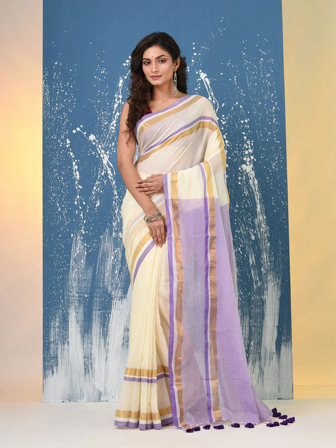 Women White Purple Border Mul Cotton Saree - Image 2