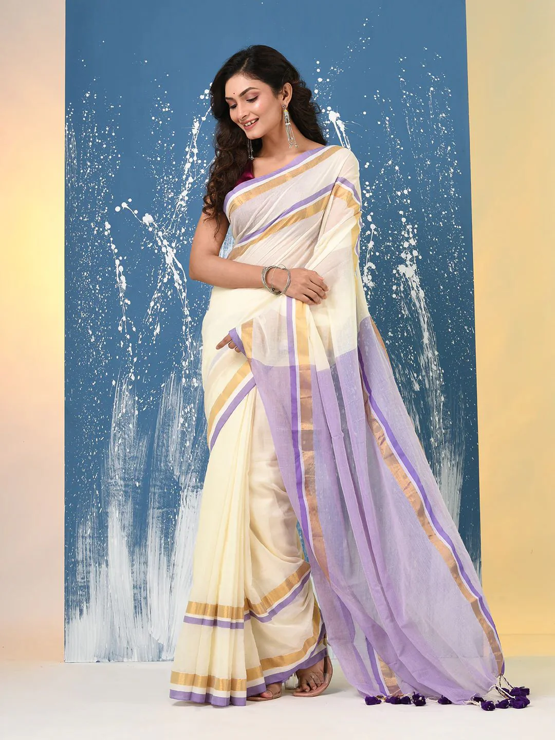 Women White Purple Border Mul Cotton Saree - Image 3