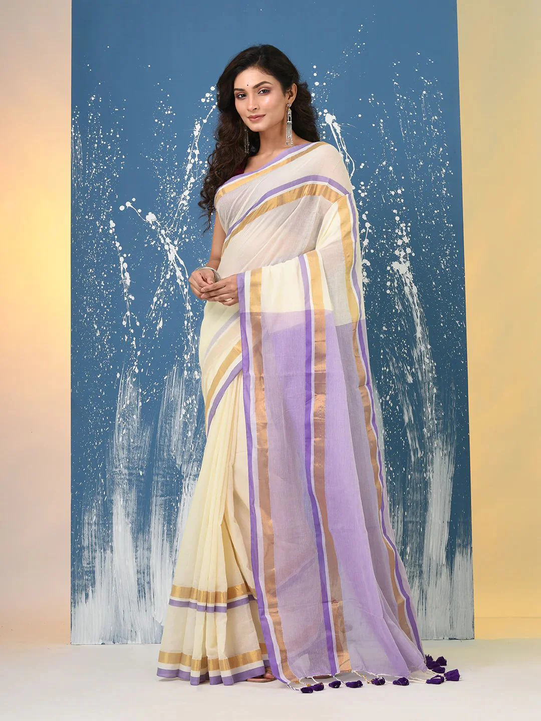Women White Purple Border Mul Cotton Saree - Image 4