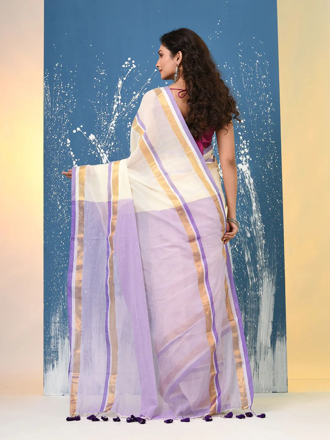 Women White Purple Border Mul Cotton Saree - Image 5