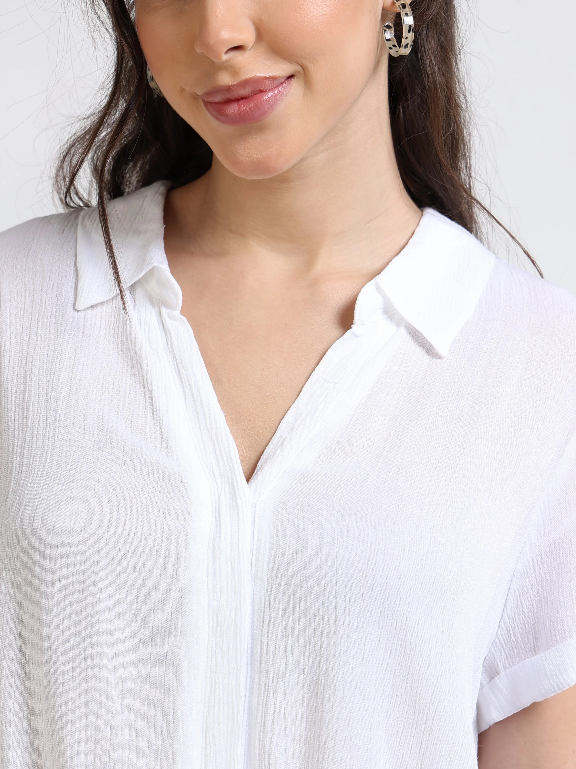 Women White Knot Tie Shirt - Image 3