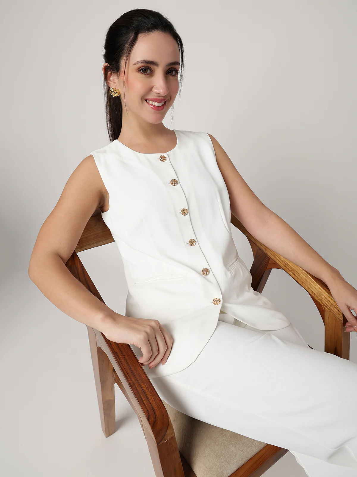 Women White Solid Waistcoat - Image 5