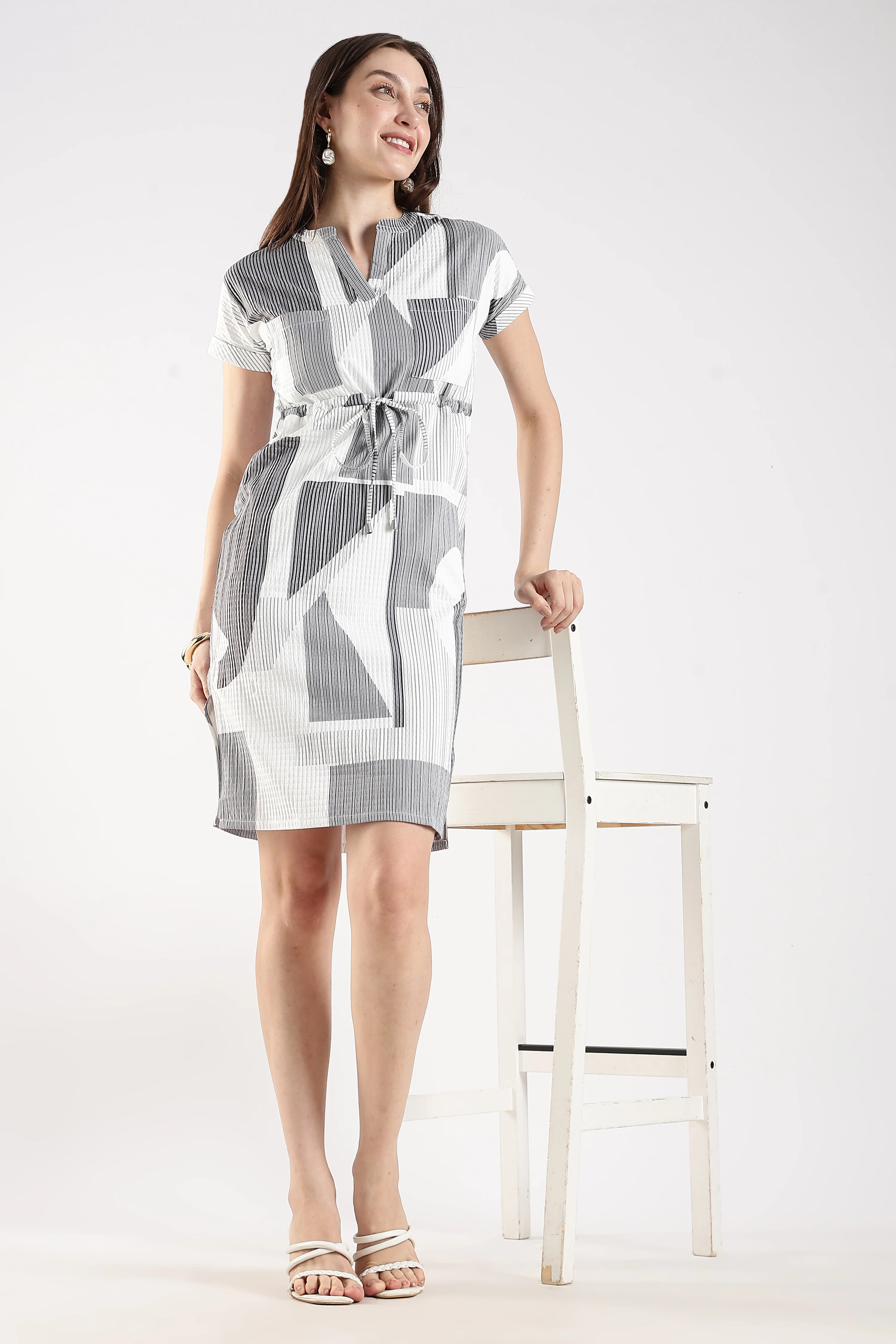 Women White Textured Dress With Drawstrings - Image 4