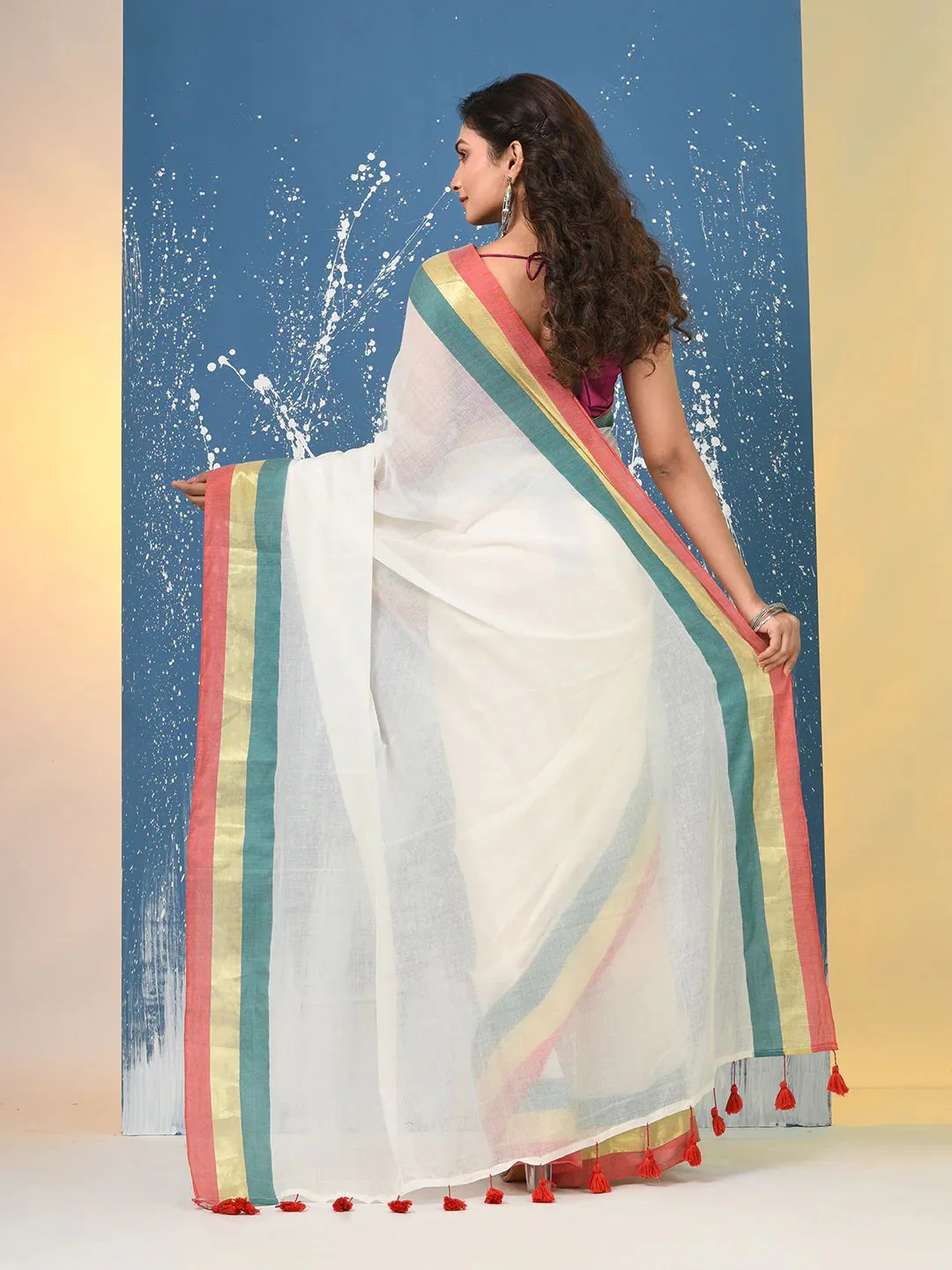 Women White Try Color Saree - Image 4