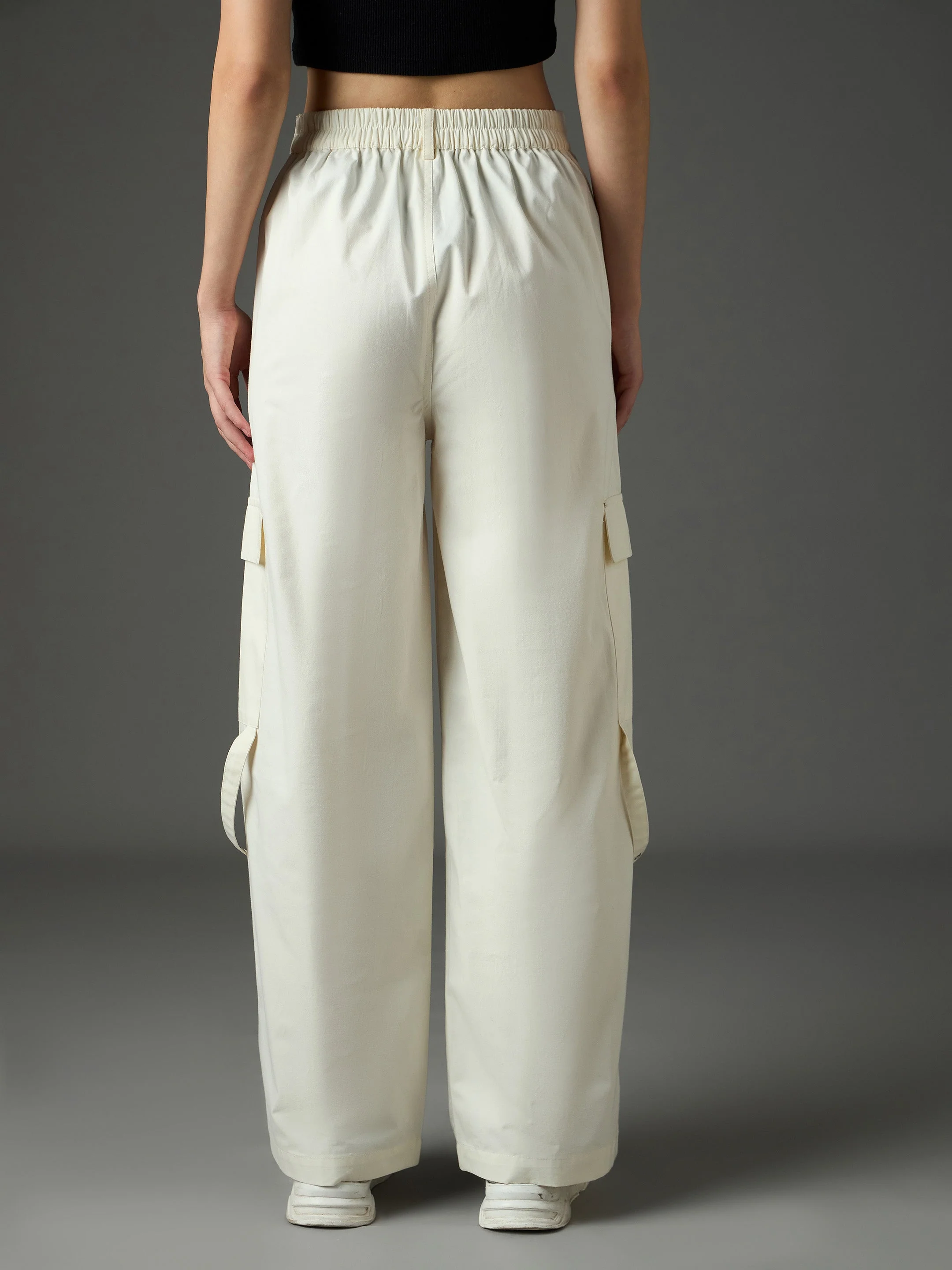 Women White Twill Pocket Loop Detail Cargo Pants - Image 5