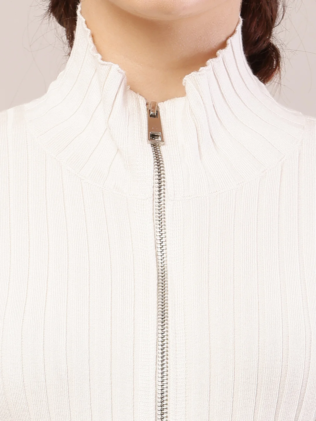 Women white viscose high-neck ribbed sweater - Image 5