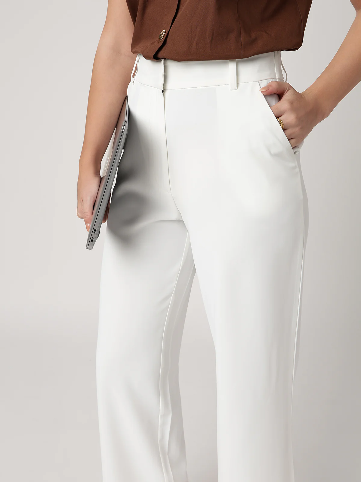 Women White Wide Leg Trousers - Image 5