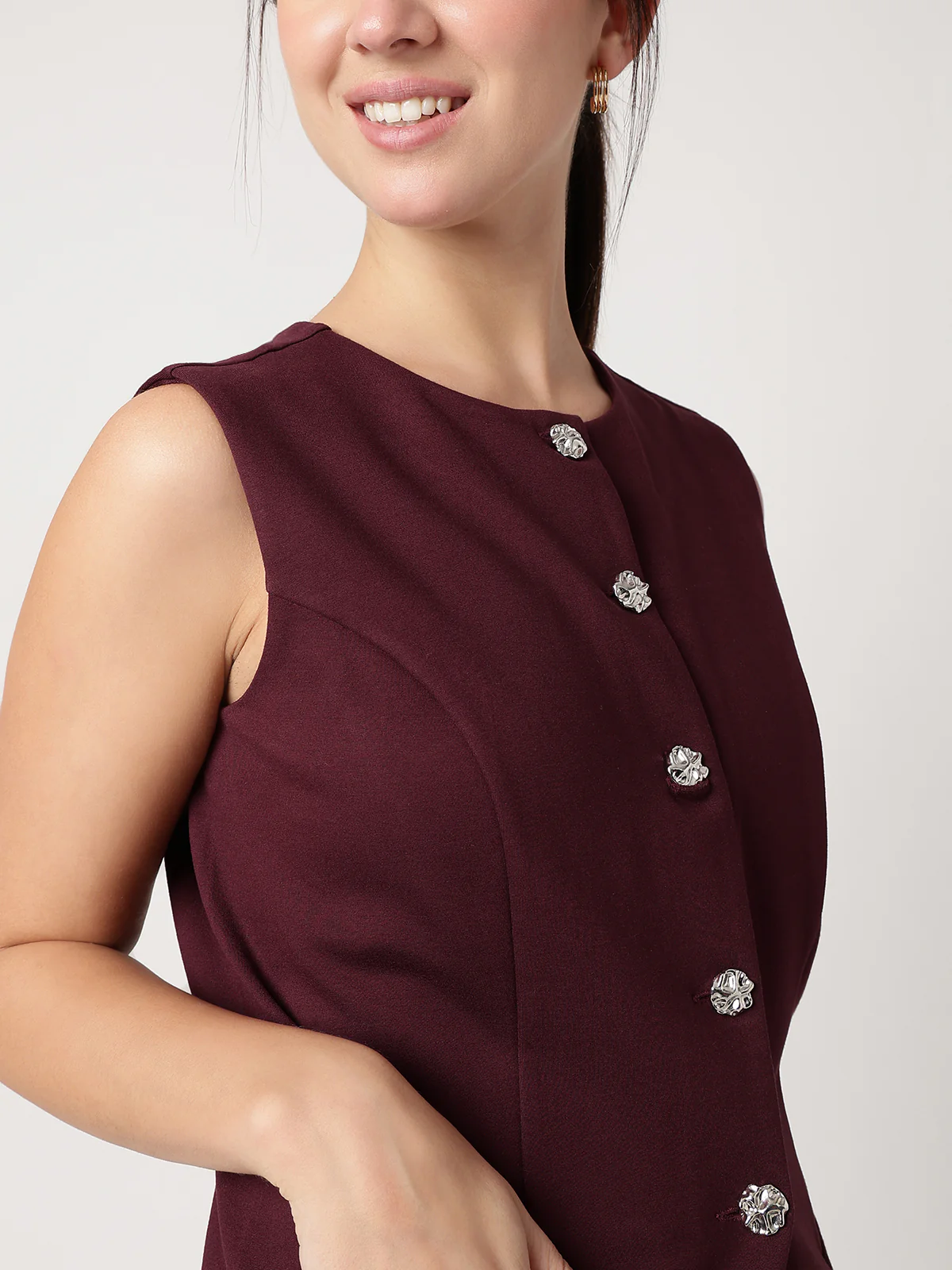 Women Wine Solid Waistcoat - Image 5