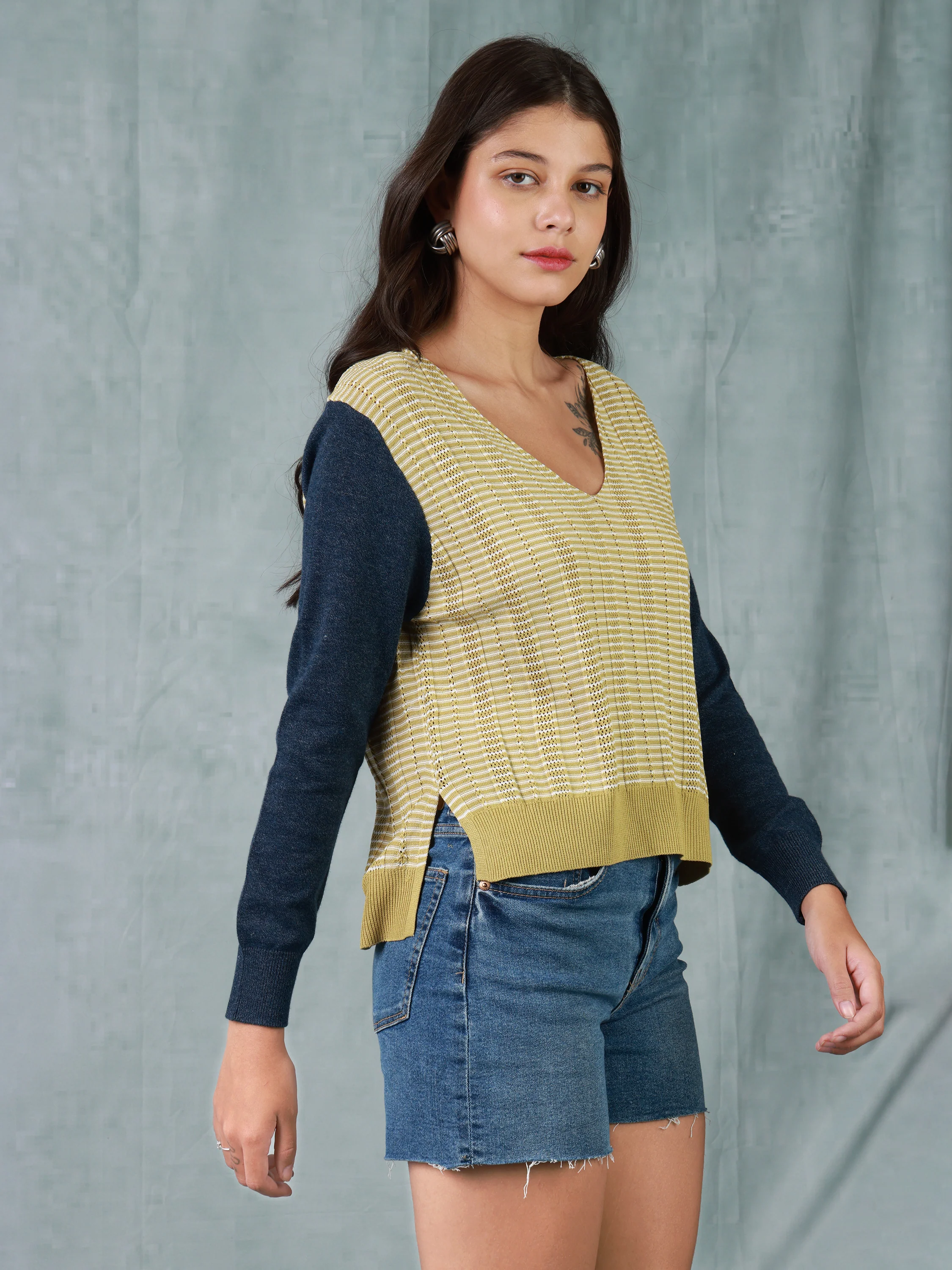 Women Yellow & Blue Regular Fit Knitted Top - Image 5